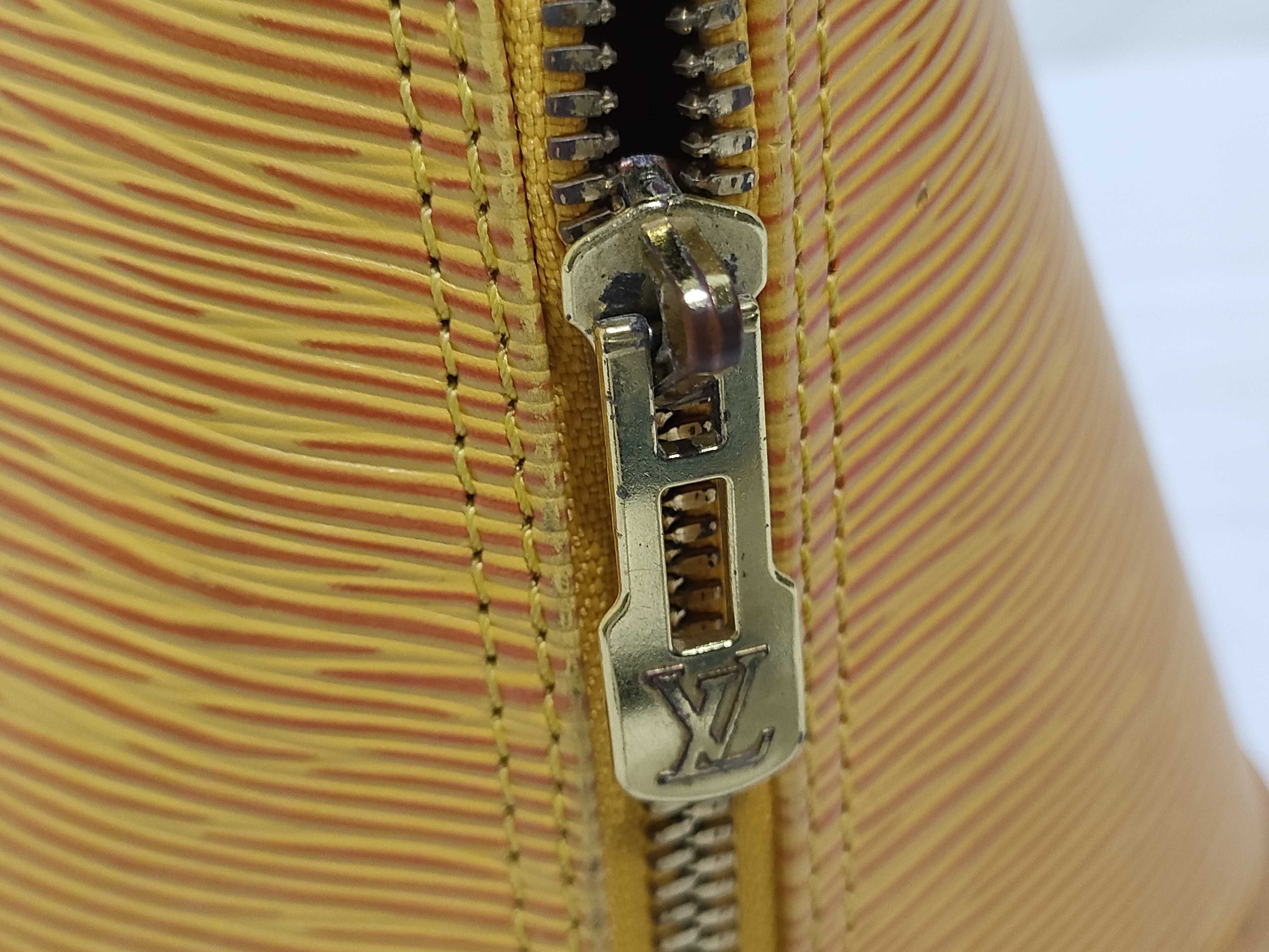 Epi Alma M52149 AR0966 Handbag — view 13