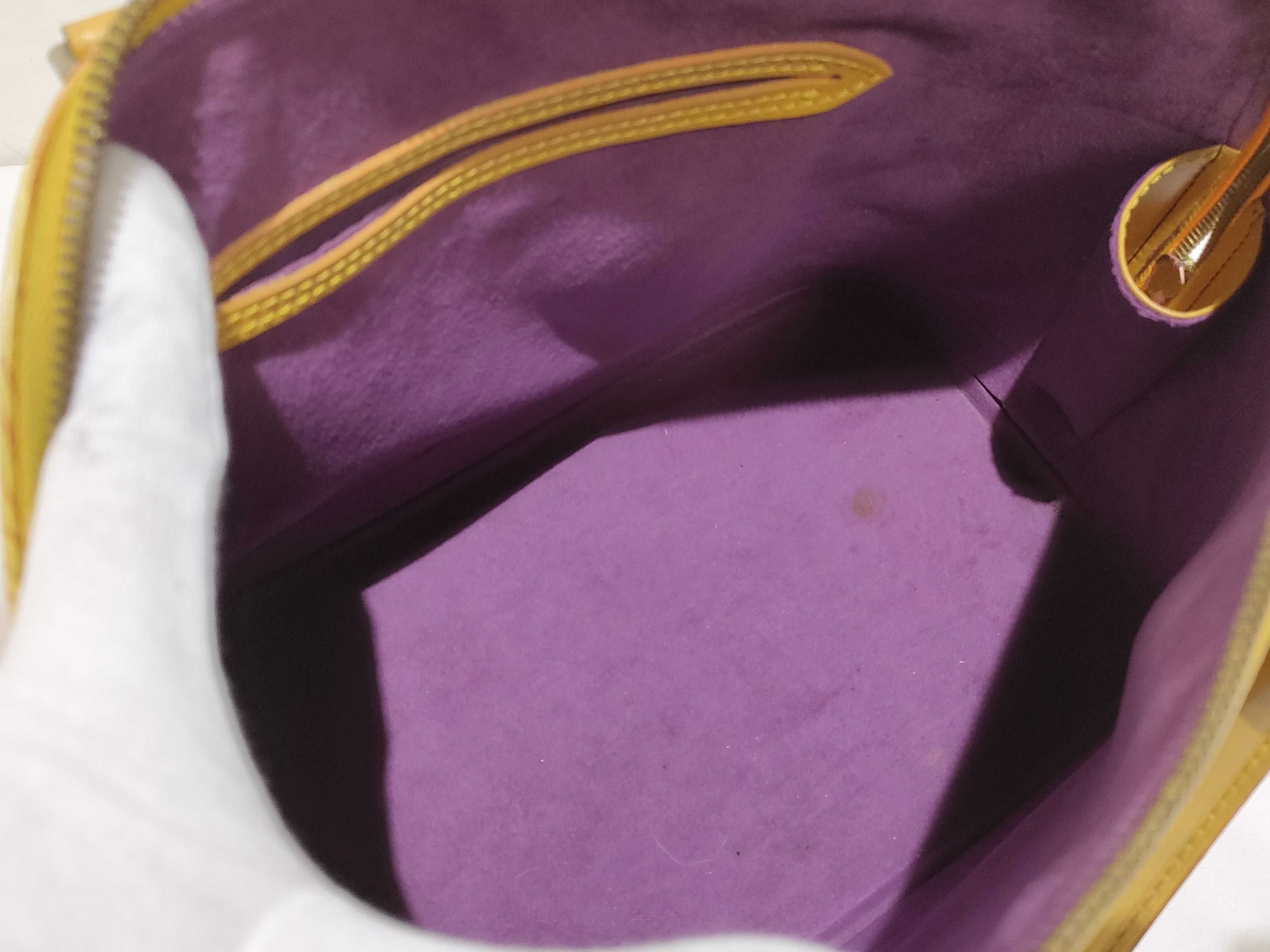 Epi Alma M52149 AR0966 Handbag — view 9