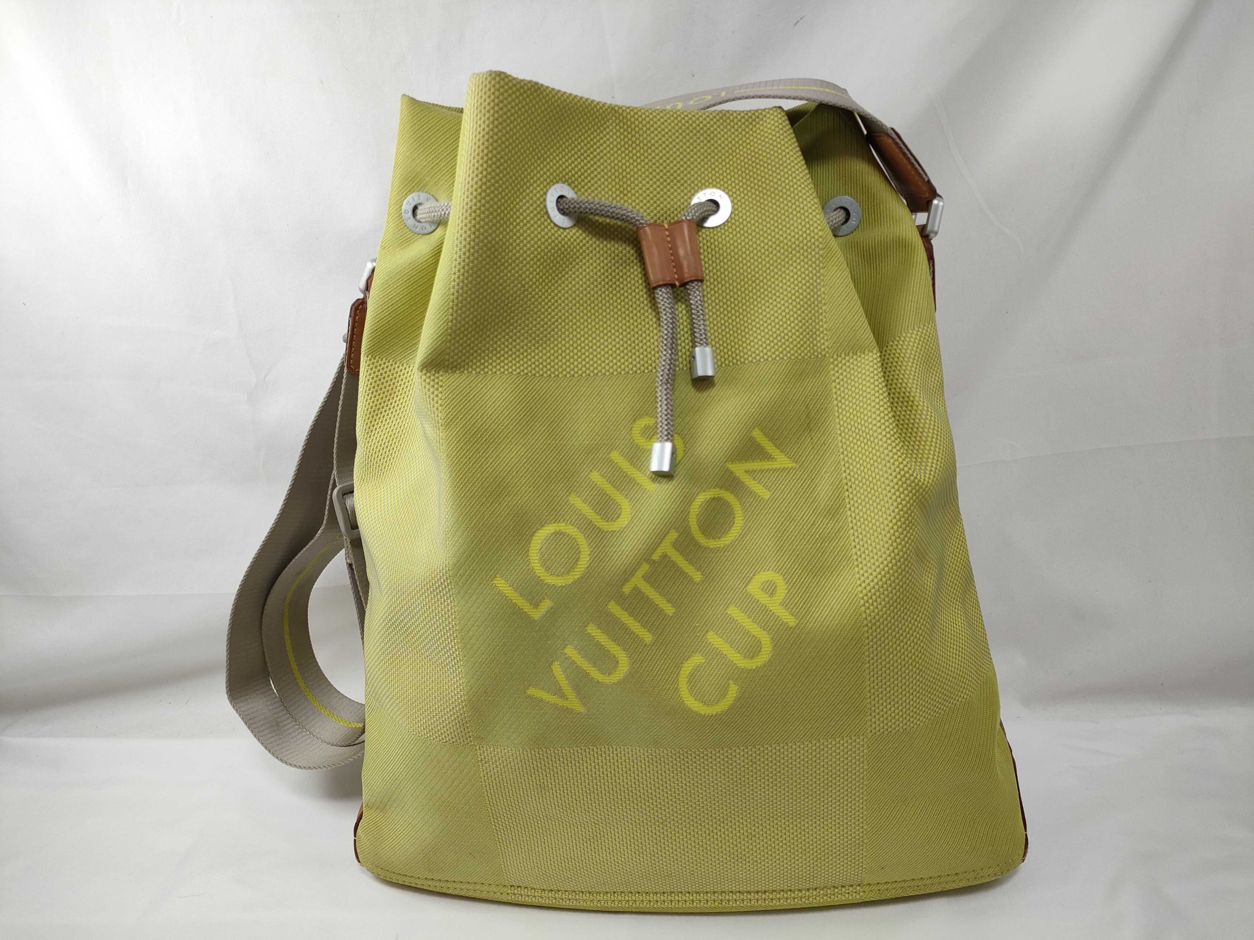 Cup Louis Vuitton LV Cup Volunteer M80635 Shoulder Bag