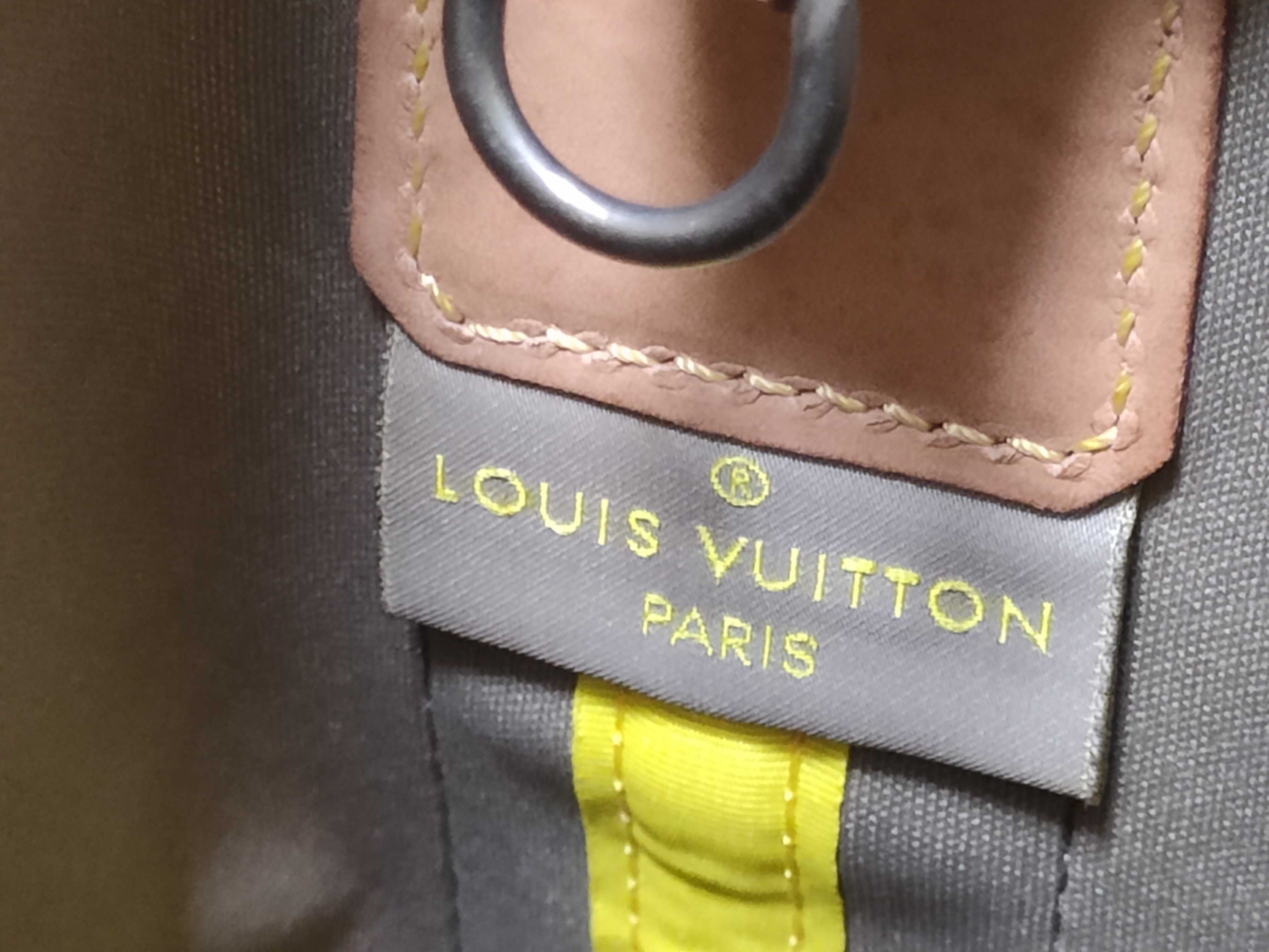 Cup Louis Vuitton LV Cup Volunteer M80635 Shoulder Bag — view 13
