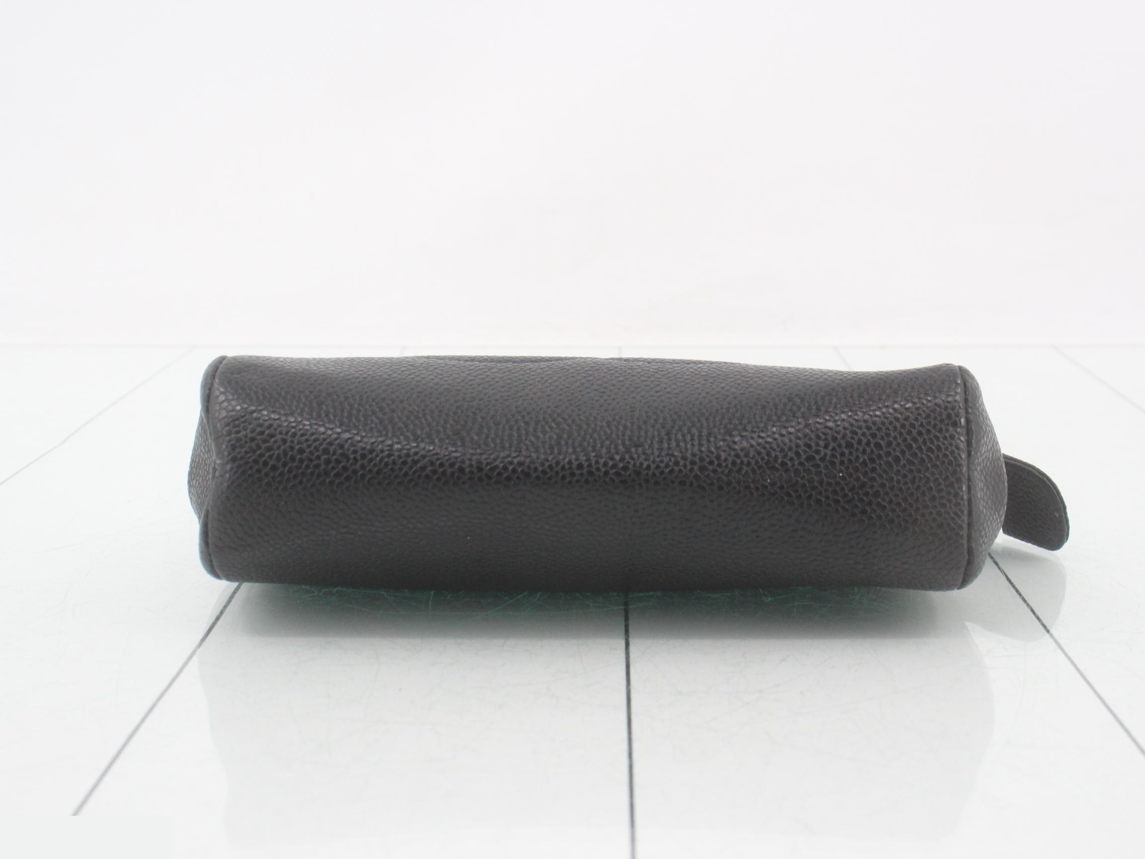 pouch — view 3