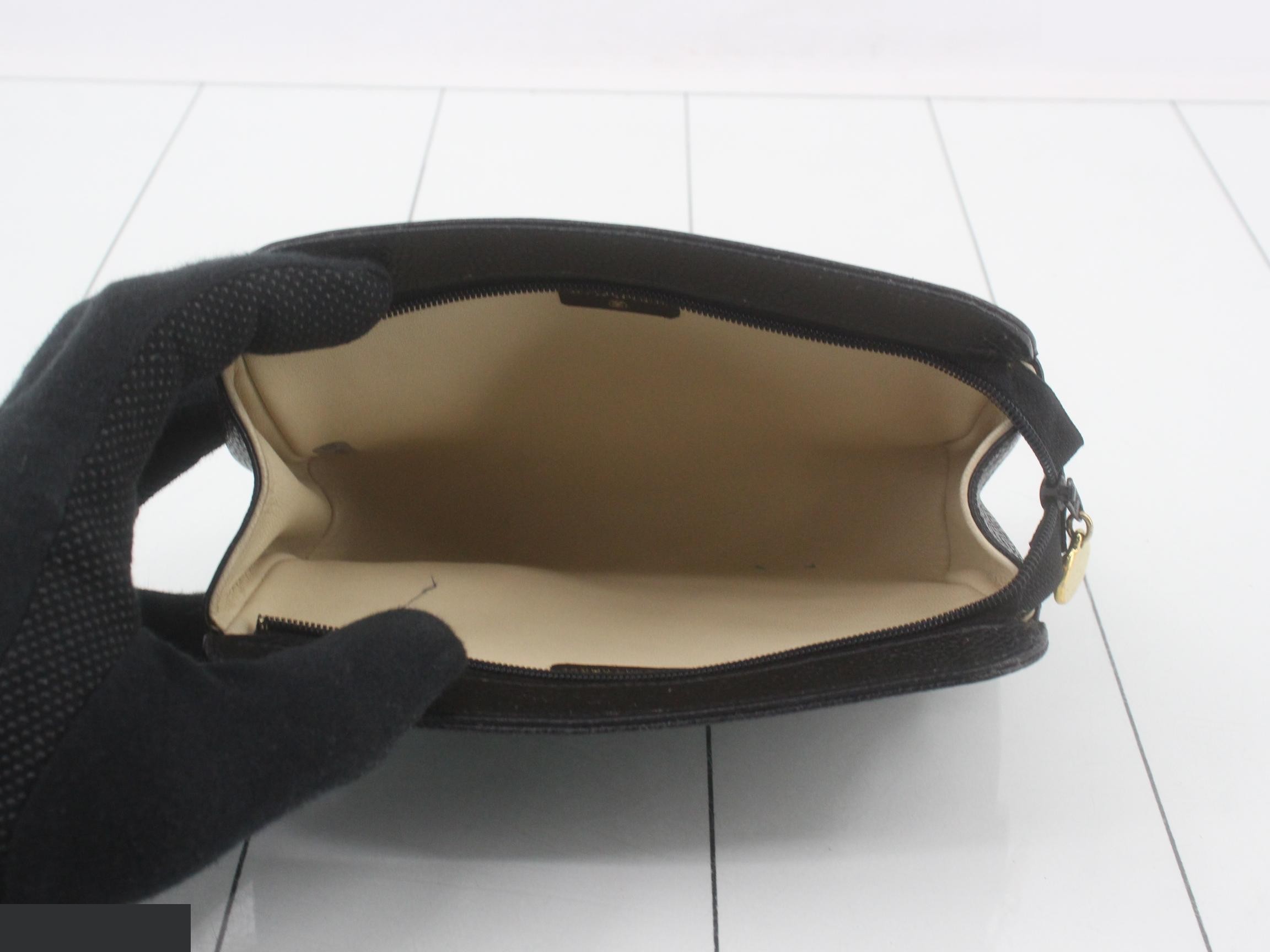pouch — view 4