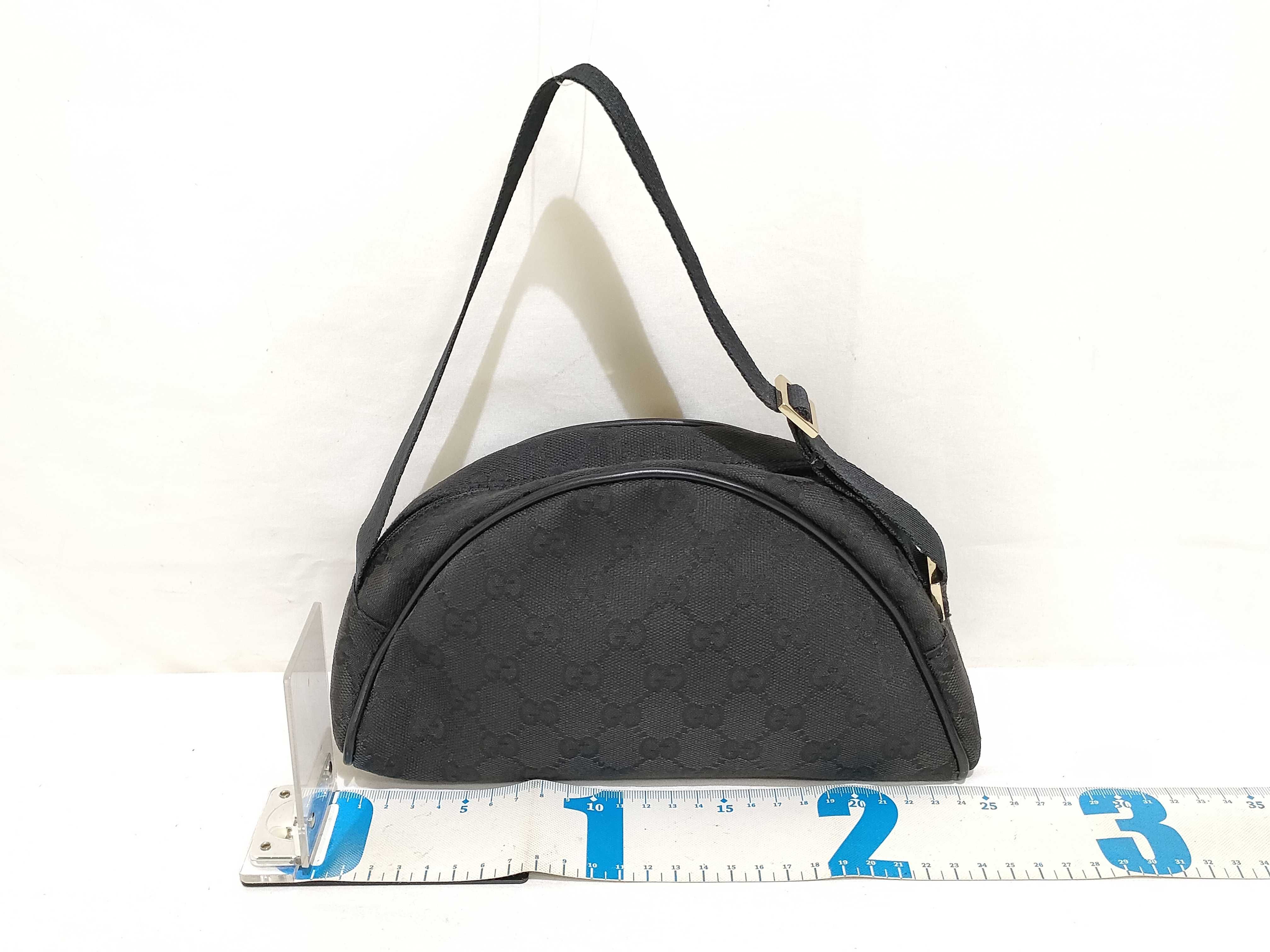 GG Canvas Accessory Pouch Handbag GG Canvas Half Moon 90781 Shoulder Bag Handbag — view 2