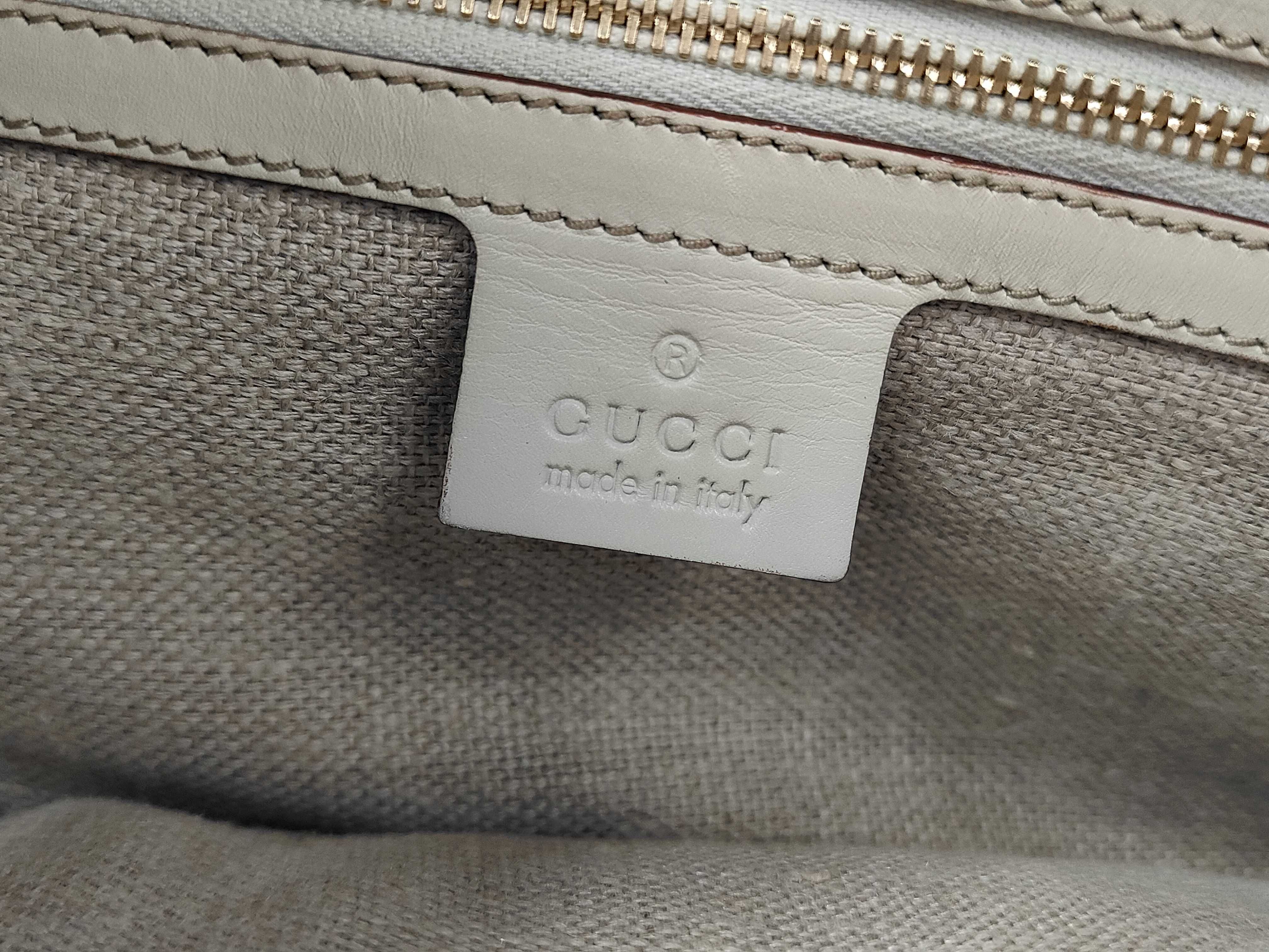 GG Canvas Shoulder Bag Handbag — view 11