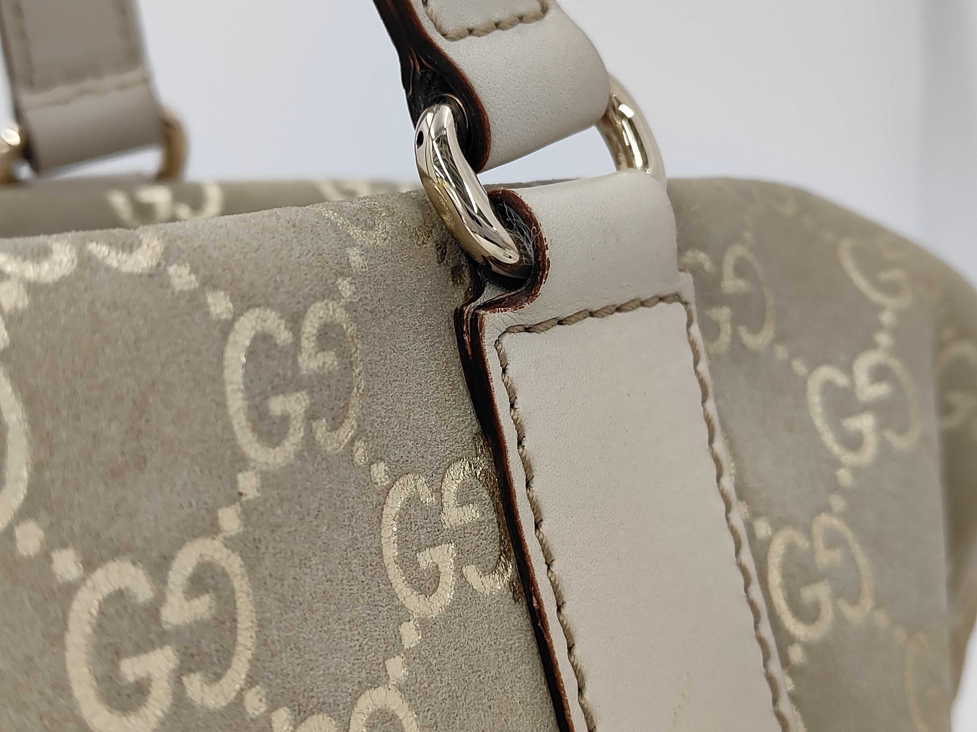 GG Canvas Shoulder Bag Handbag — view 3