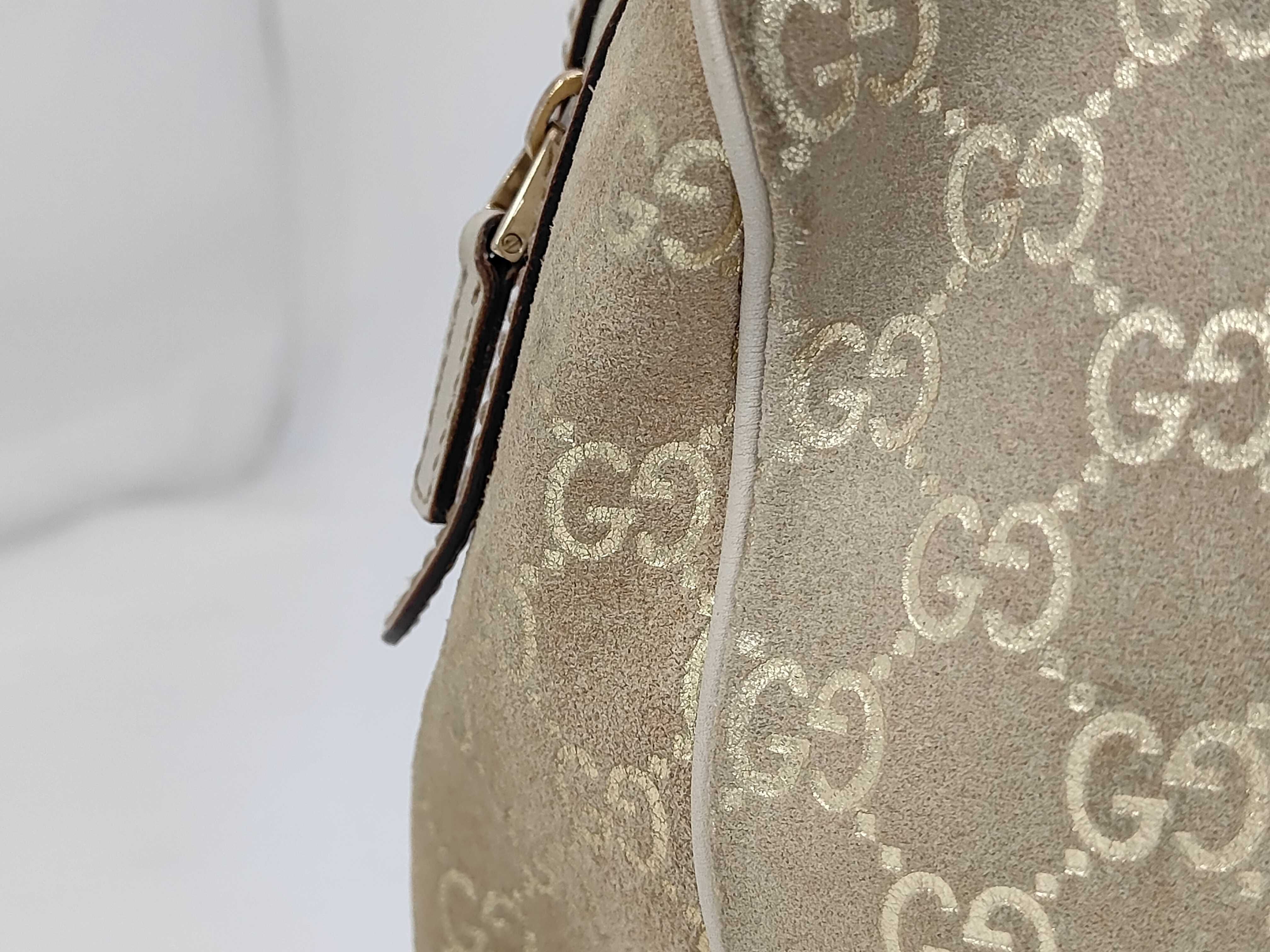 GG Canvas Shoulder Bag Handbag — view 4