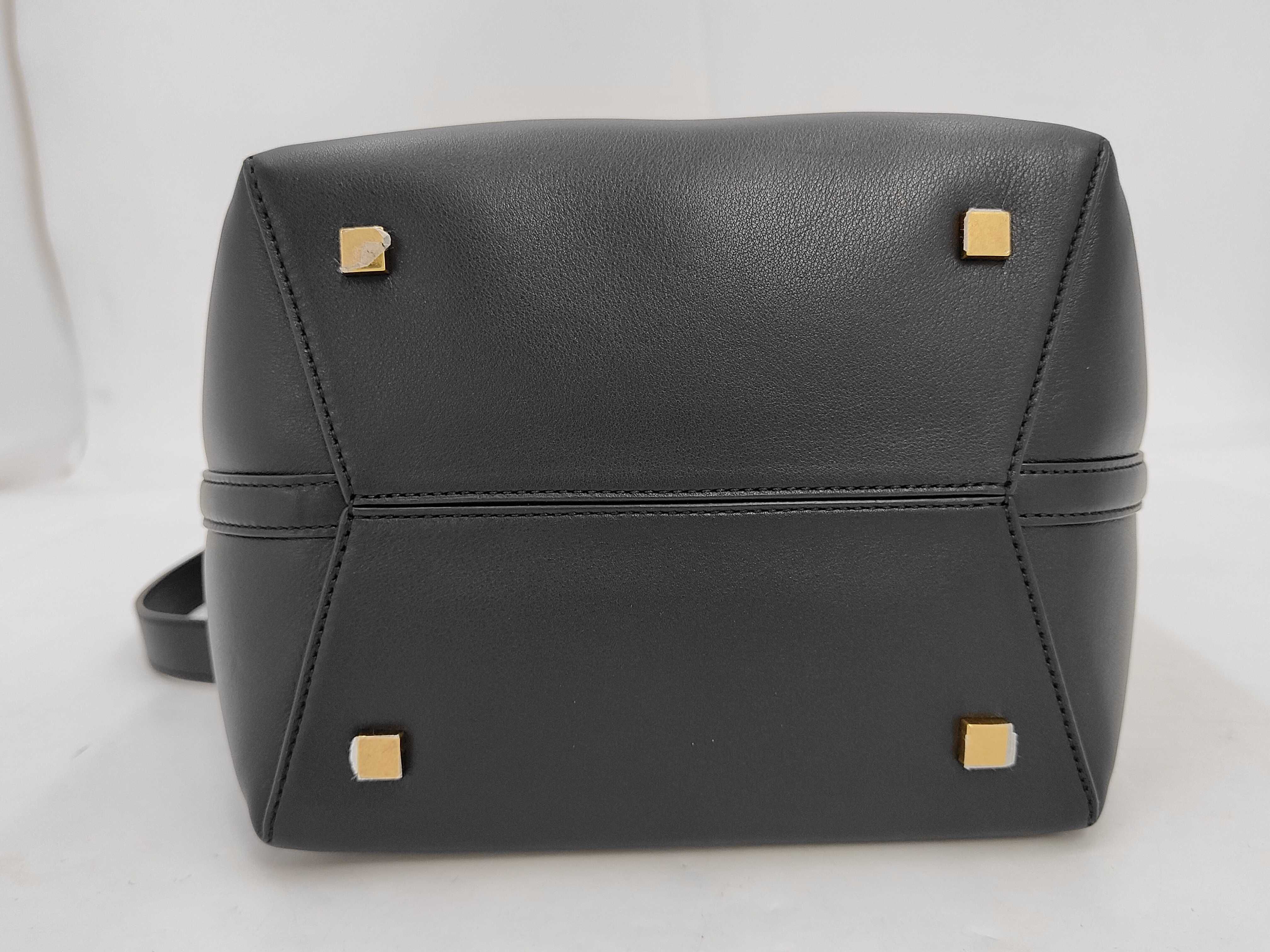 Shoulder Bag LE 37 Long Calfskin Black Gold Hardware 800594 Shoulder Bag — view 3