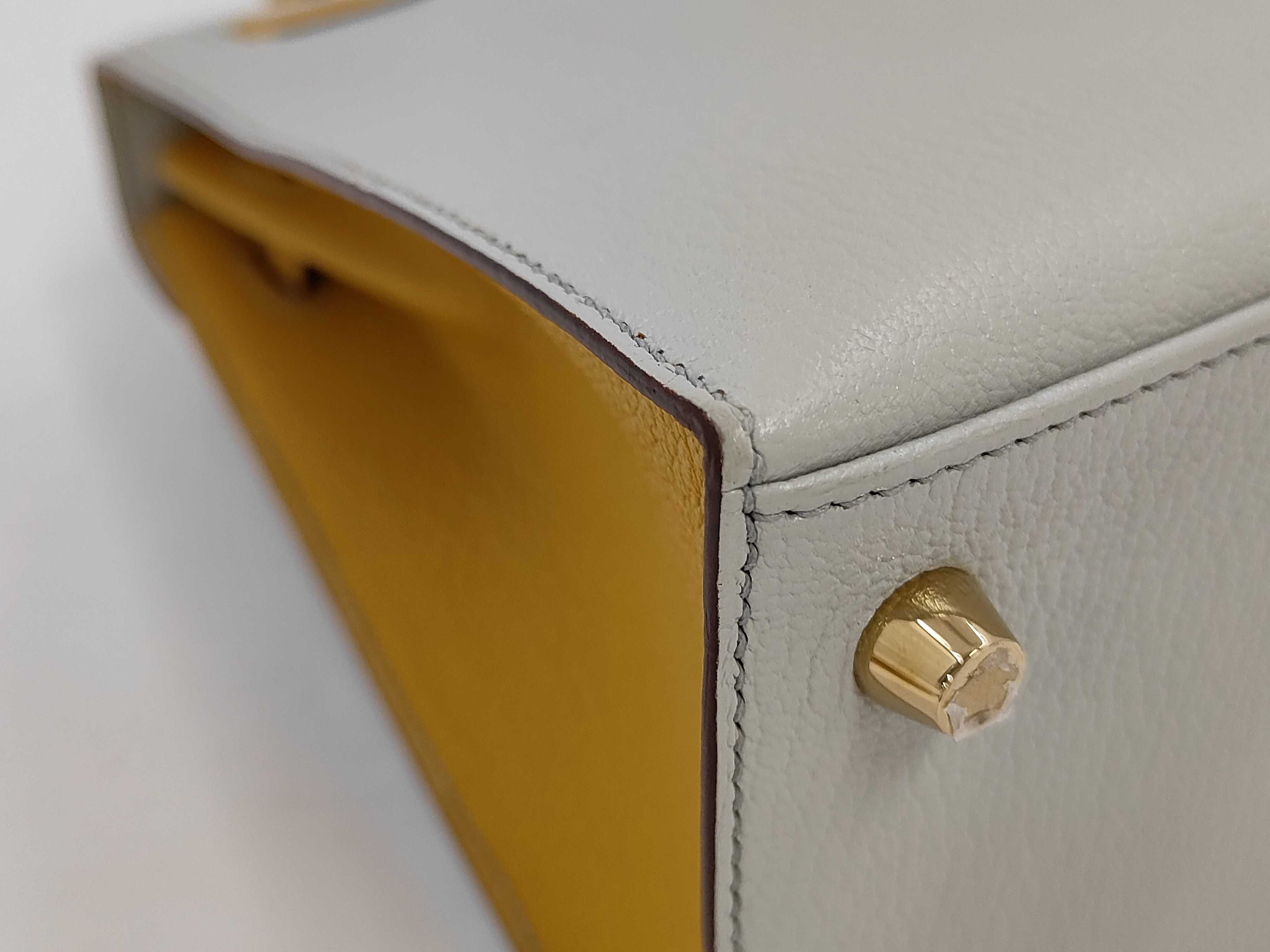 Kelly 25 Handbag & Shoulder Bag with Gold Buckle — view 3