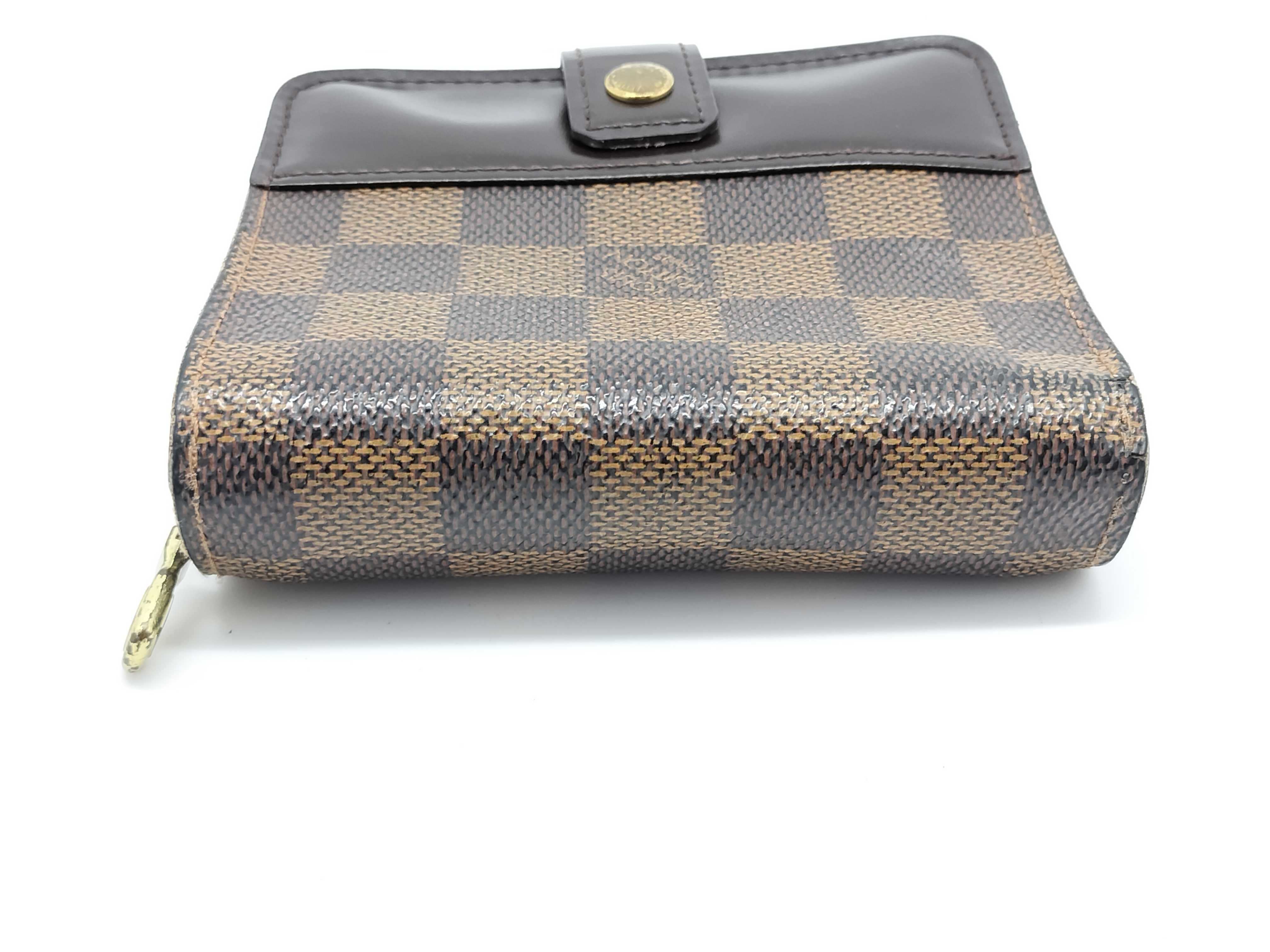 Damier Ebene Compact Zip Wallet N61668 — view 4