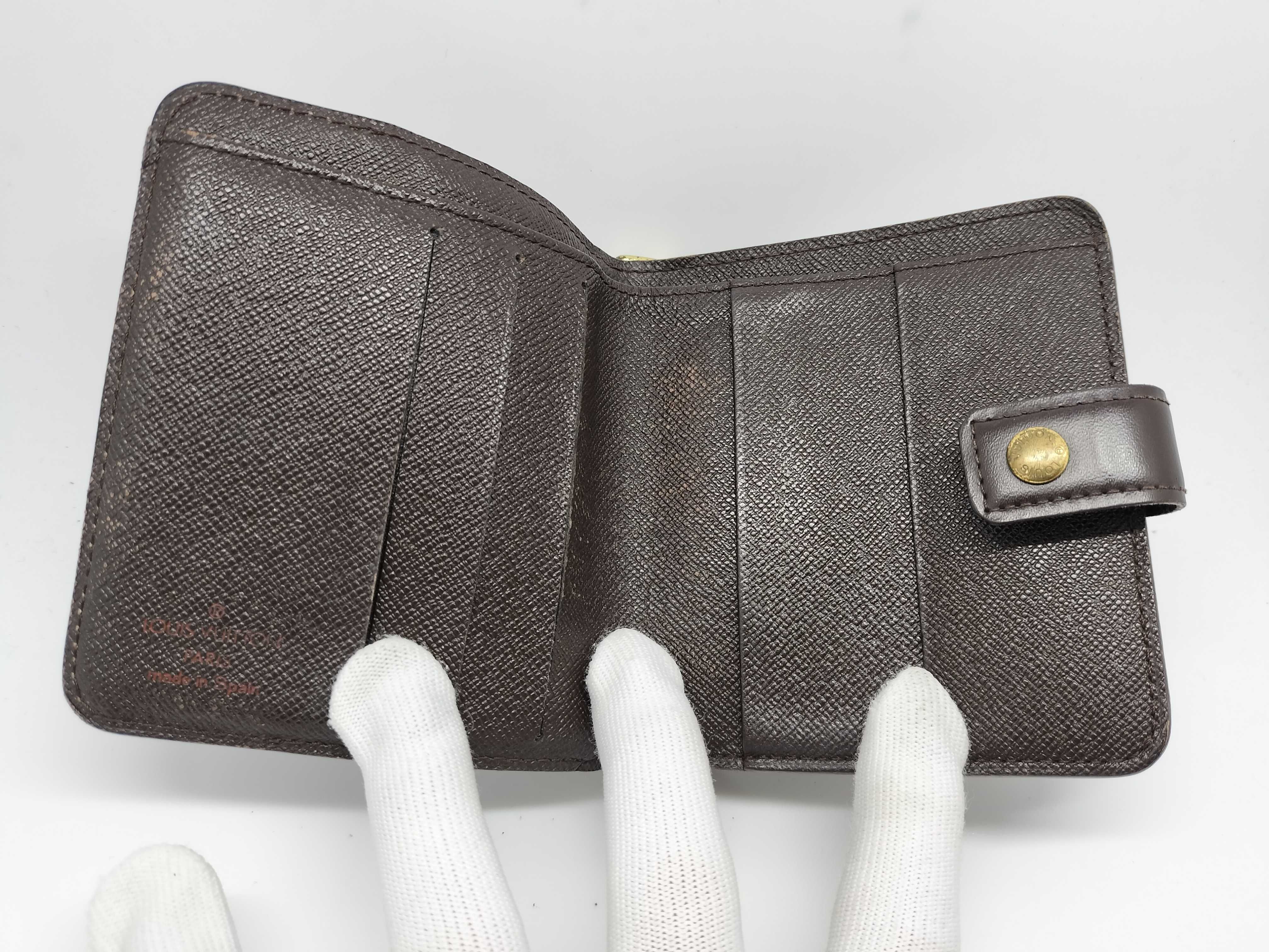 Damier Ebene Compact Zip Wallet N61668 — view 7