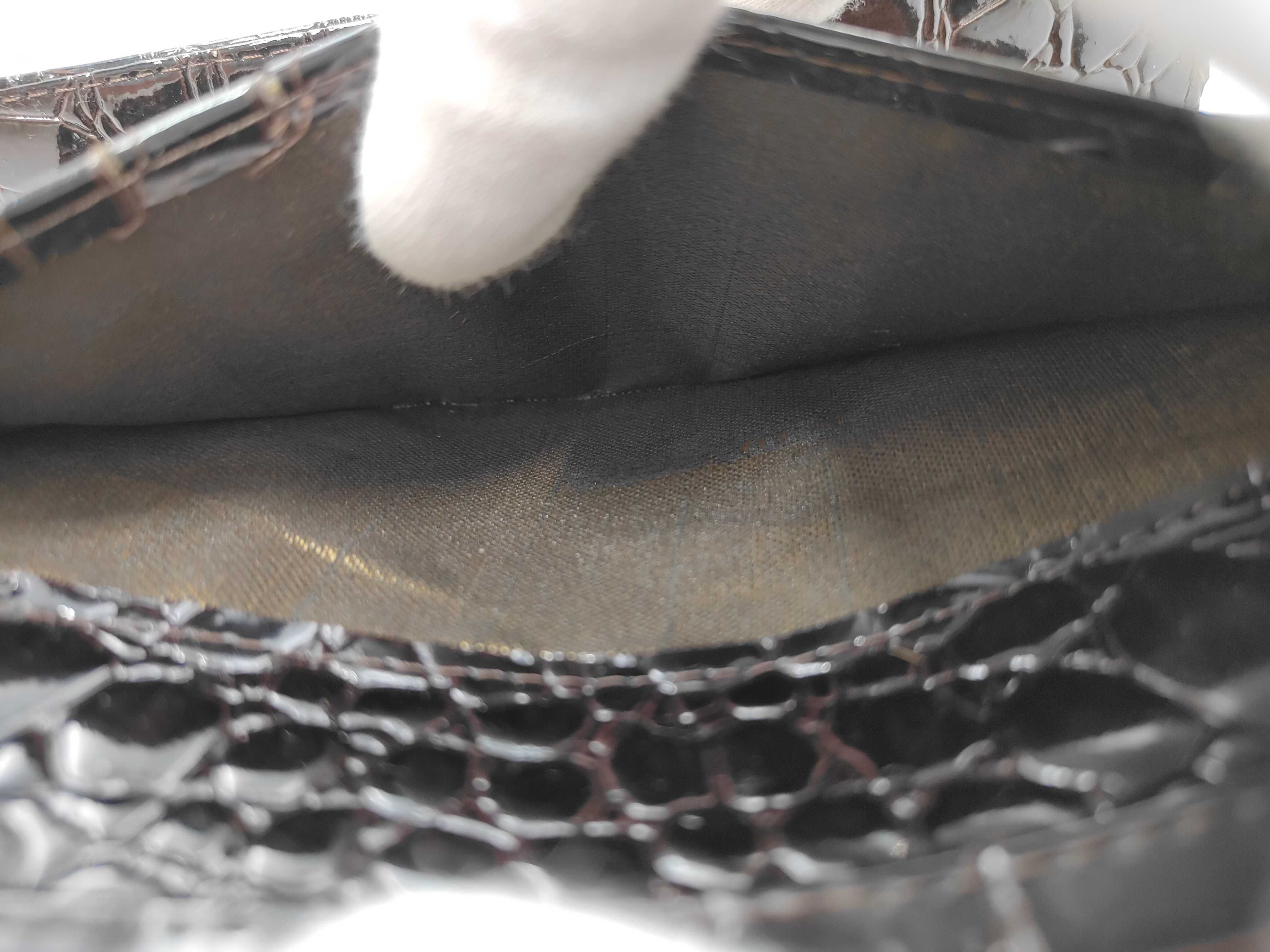 wallet — view 6