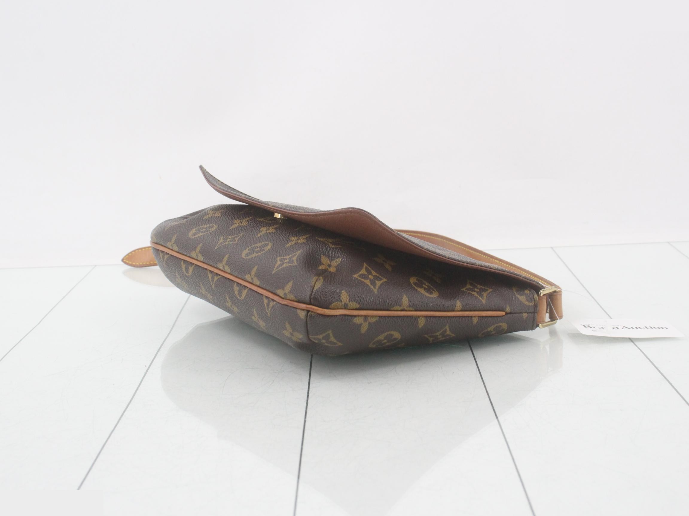 Musette Tango Short Shoulder — view 6