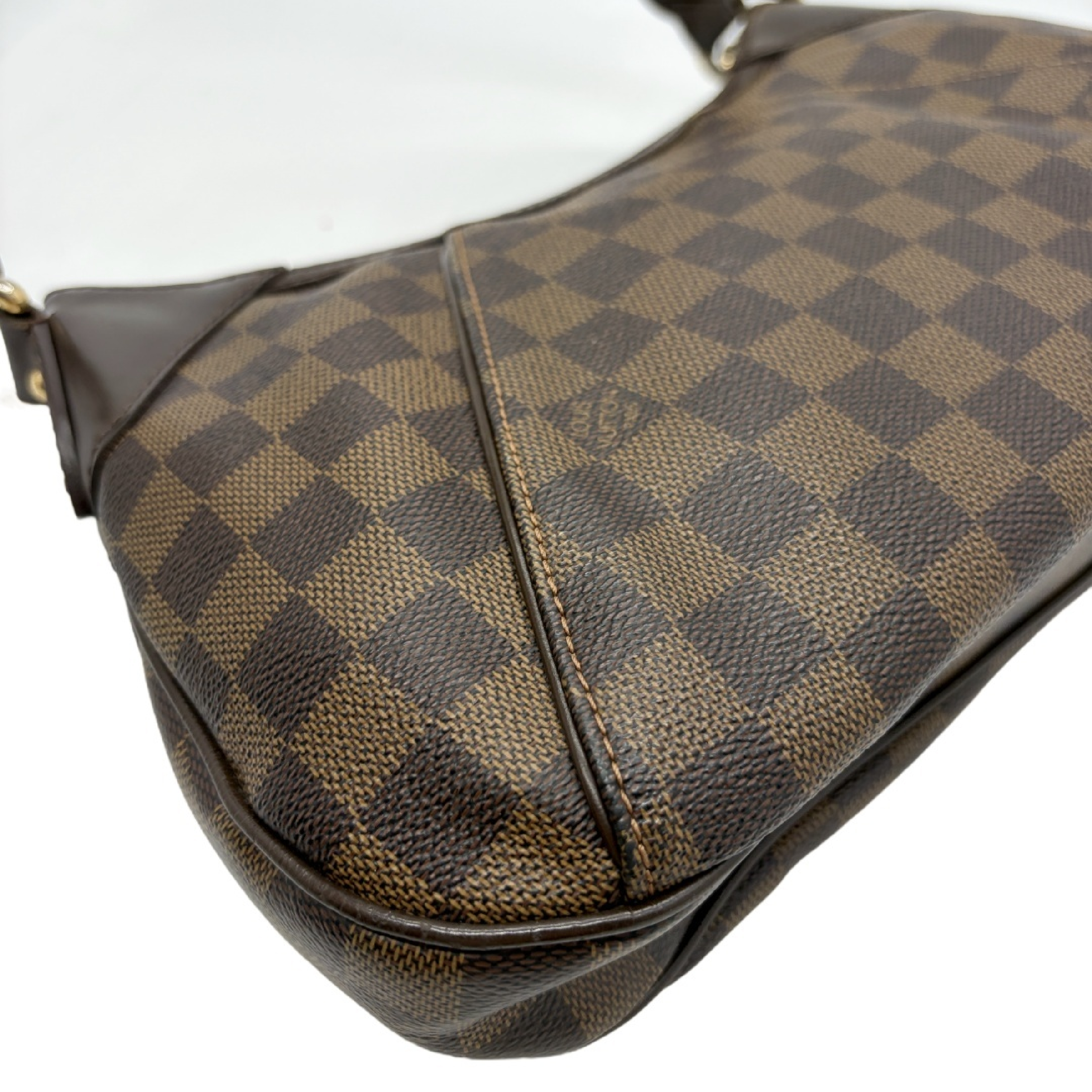 Damier Thames PM One-Shoulder Bag (Shoulder Bag) — view 8