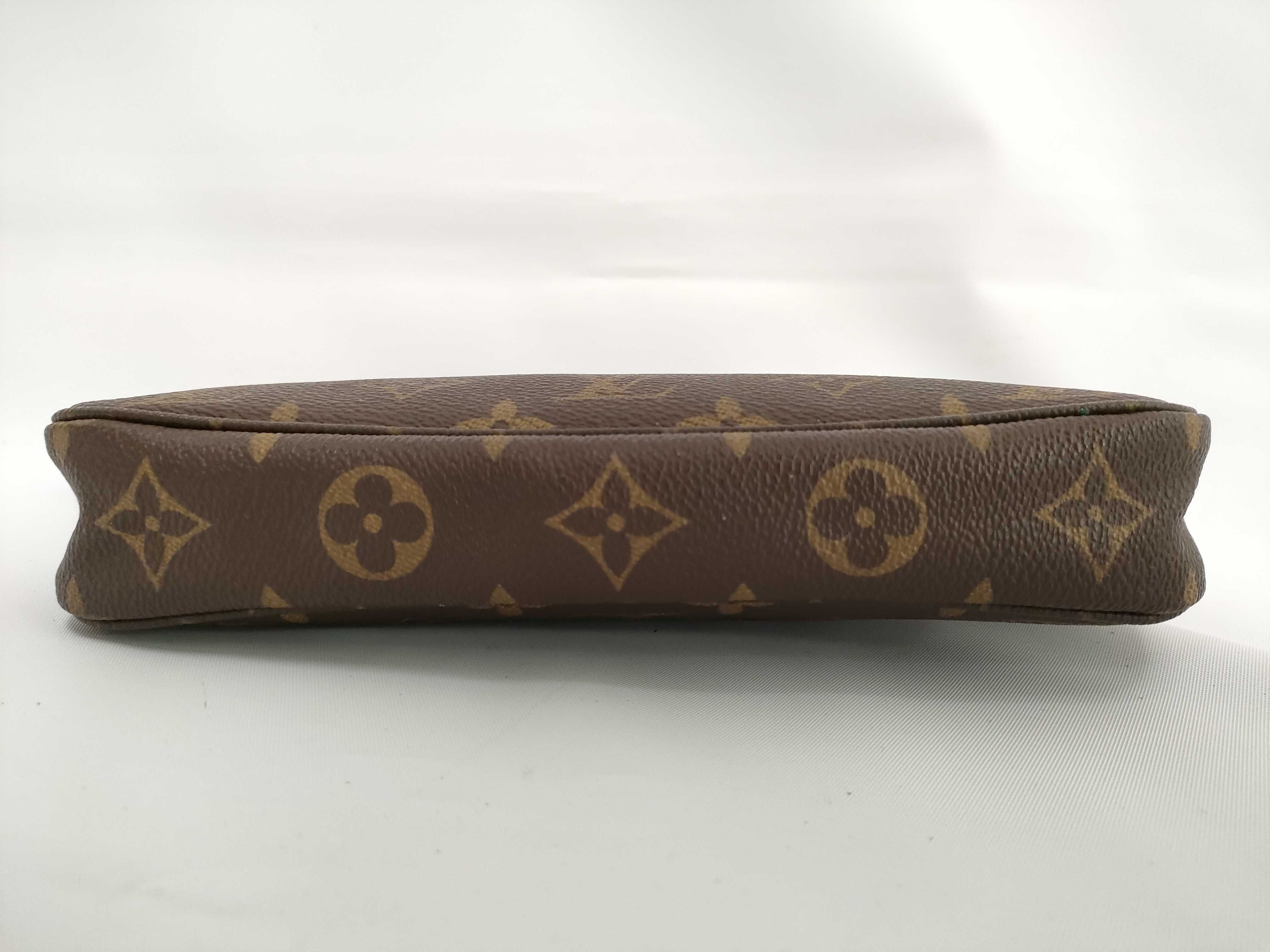 Monogram Accessoires SP0070 Pouch — view 3