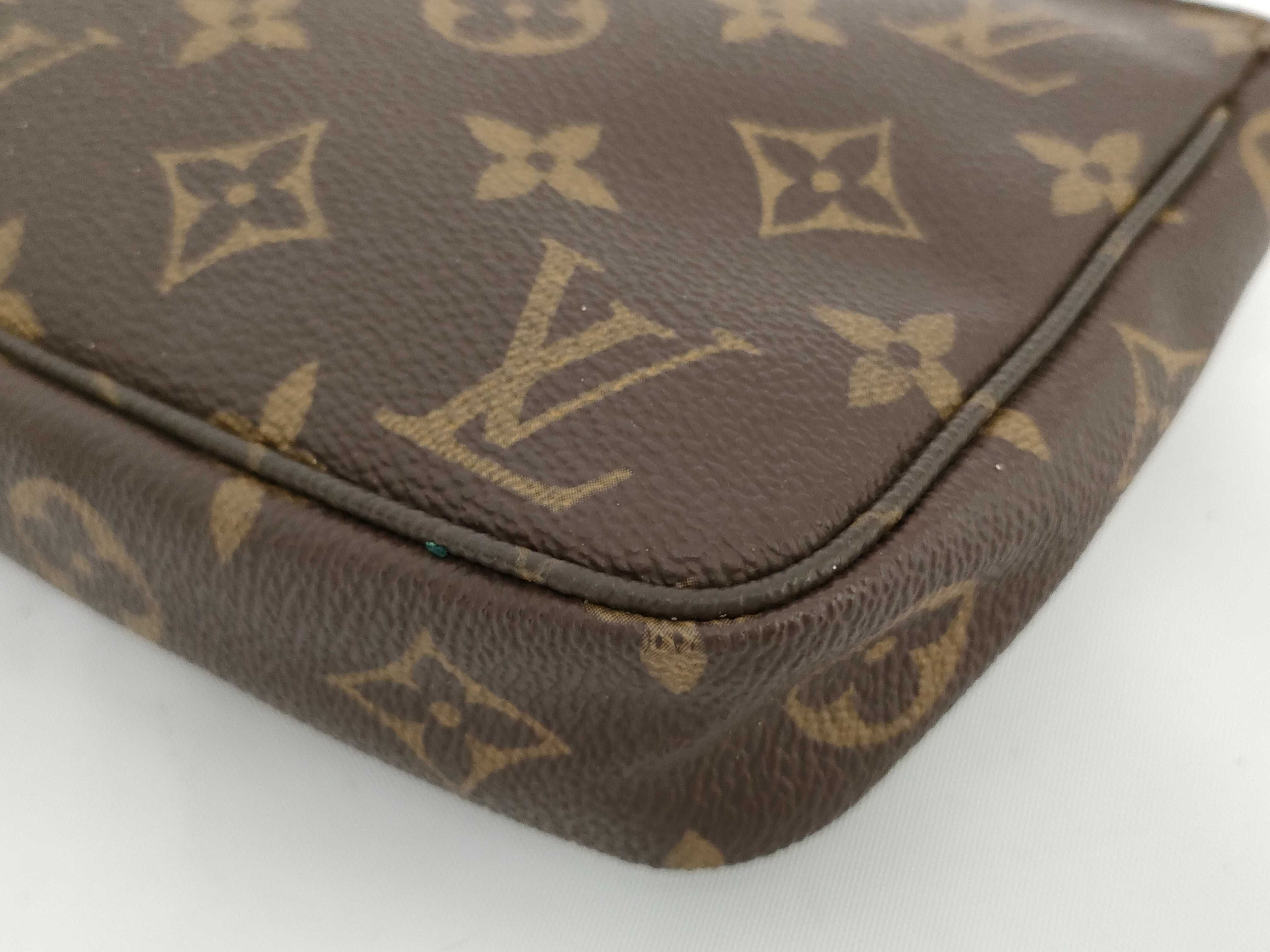 Monogram Accessoires SP0070 Pouch — view 4