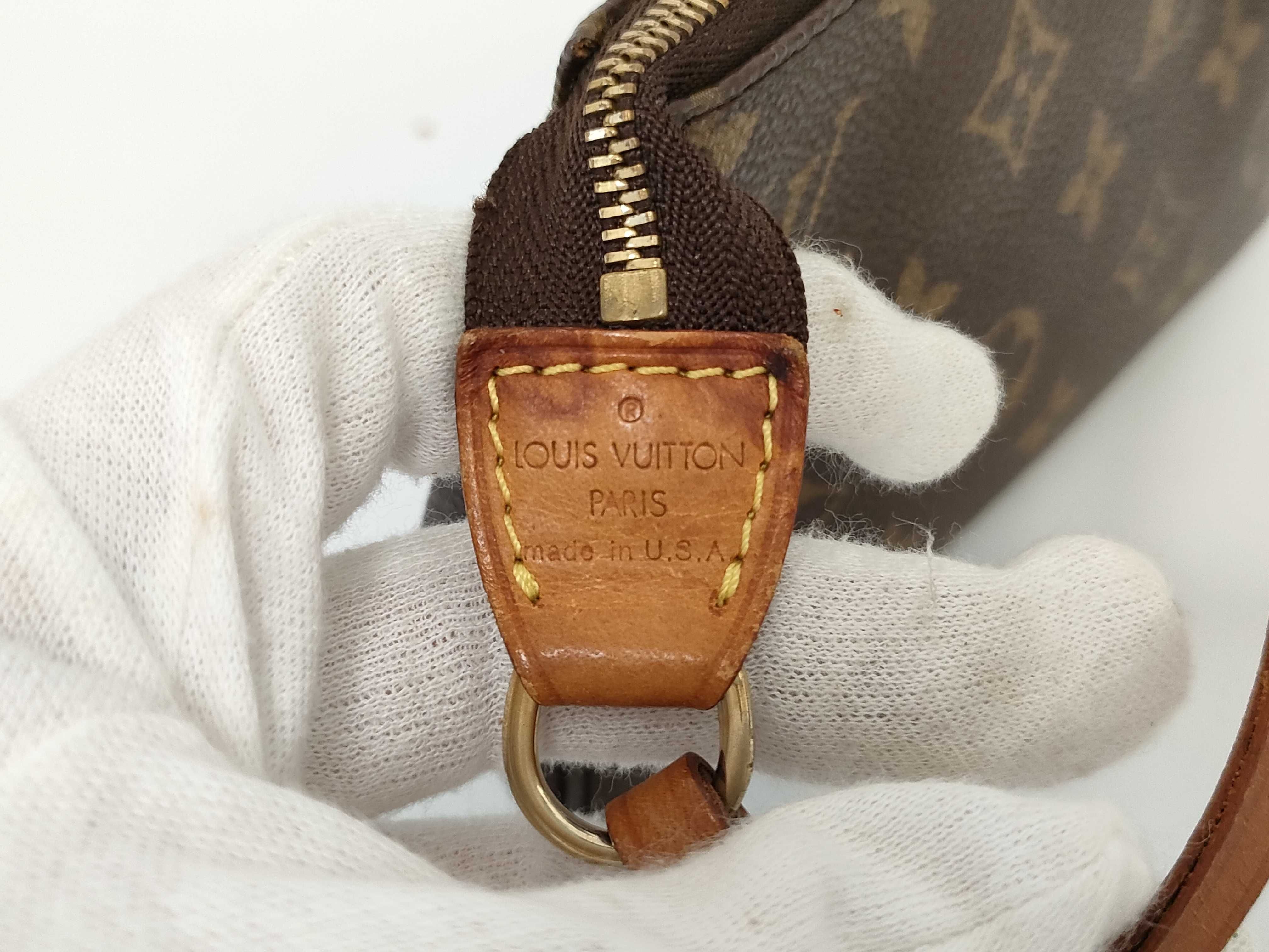 Monogram Accessoires SP0070 Pouch — view 8