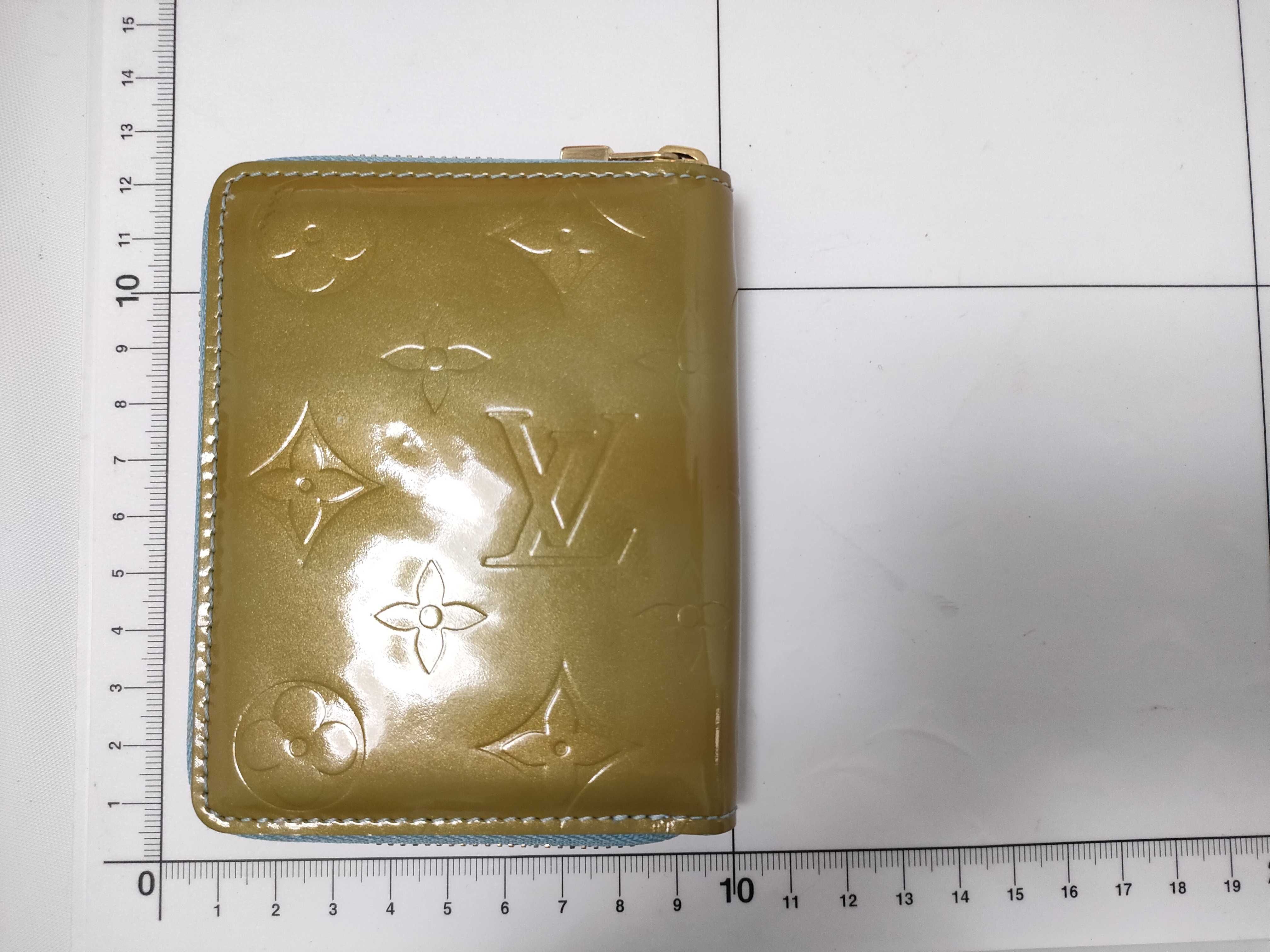 Vernis Louis Vuitton Vernis Round Zipper Folding Wallet — view 13
