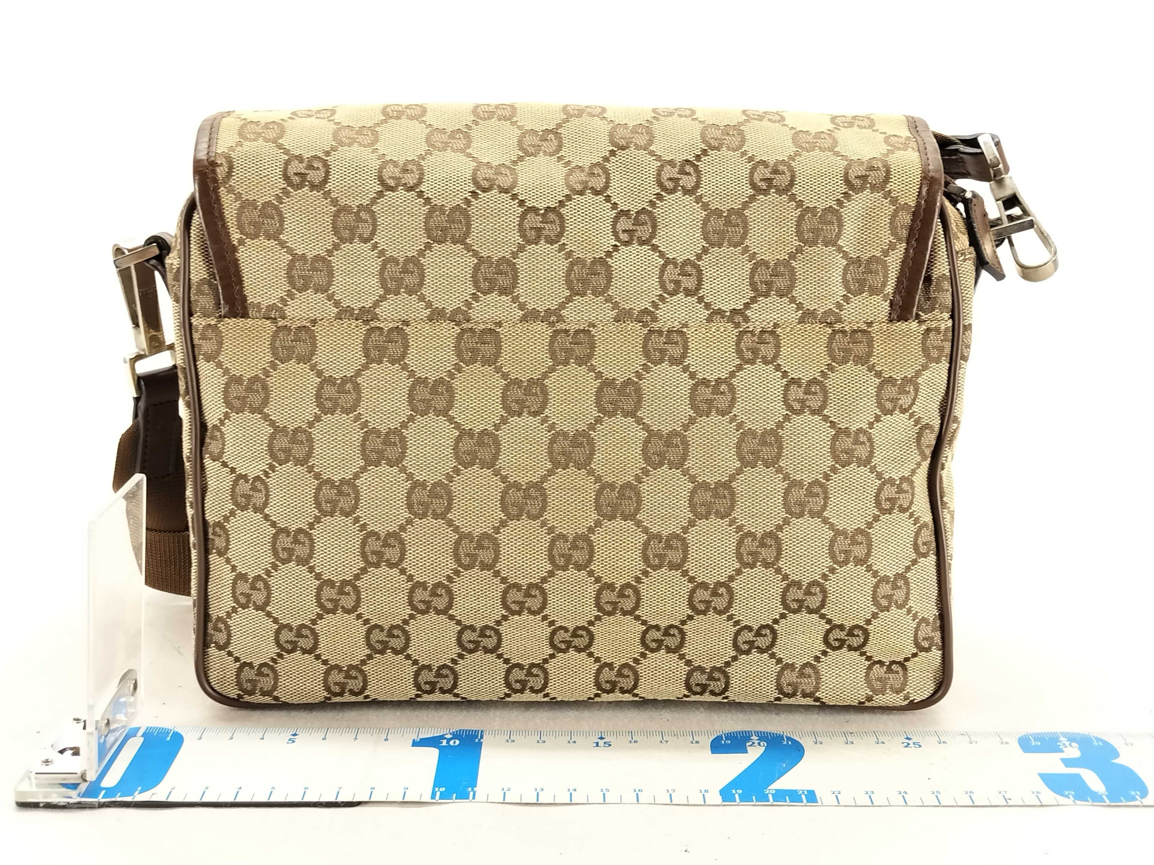 GG Canvas Shoulder Bag — view 2
