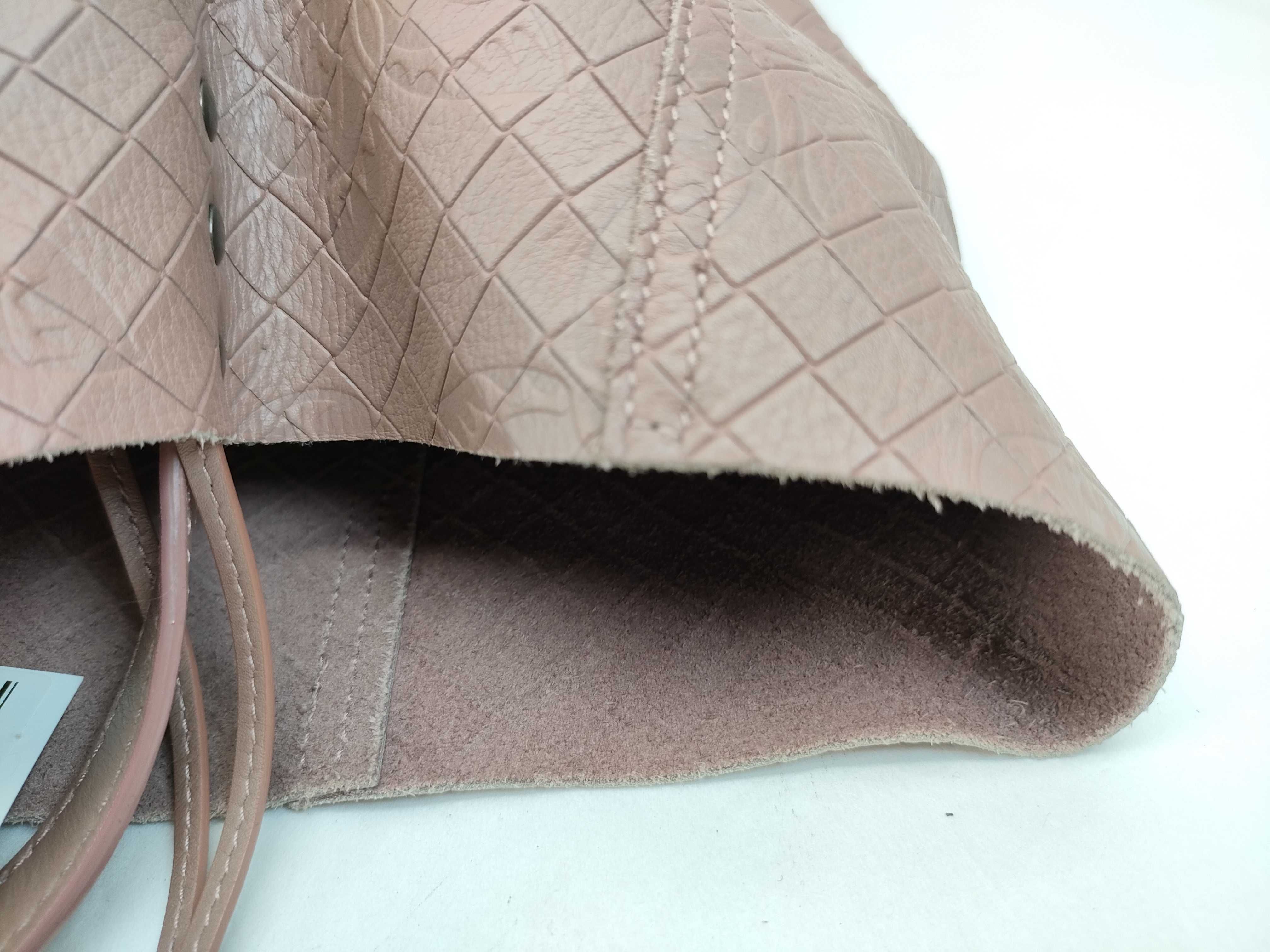 Mirage Papillon Tote Bag — view 8