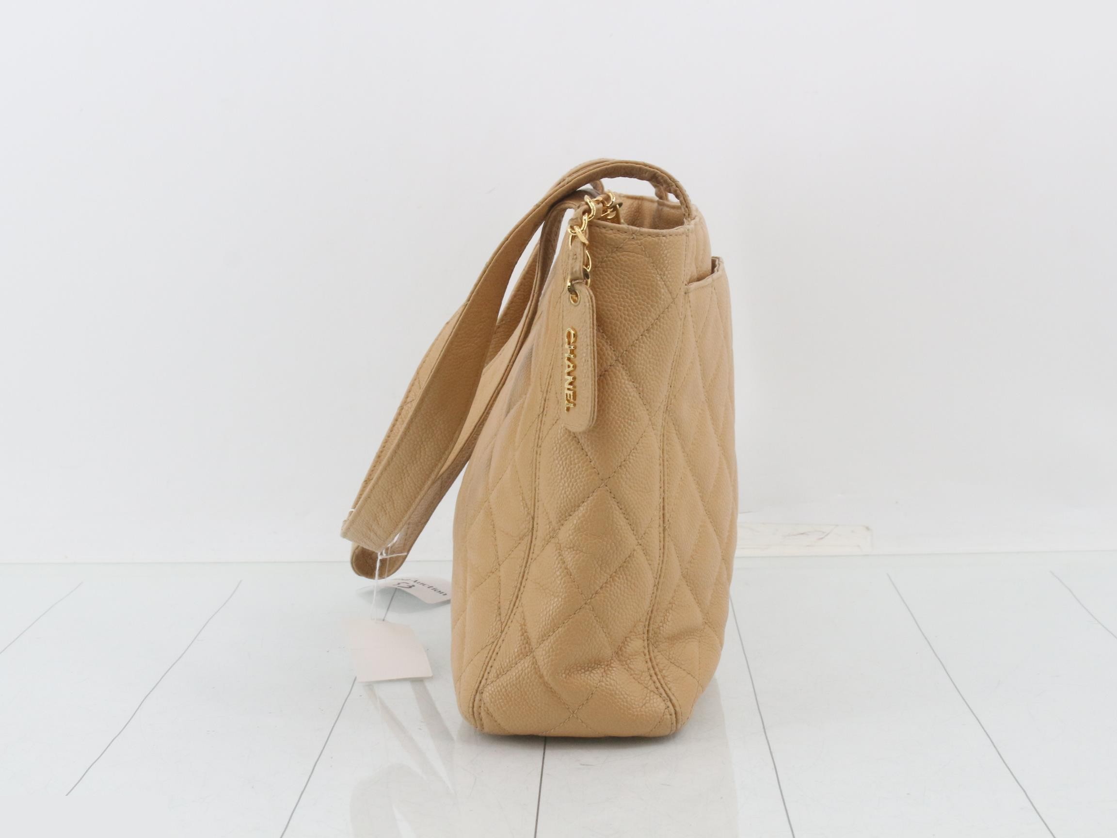 Caviar leather tote bag, beige. — view 4