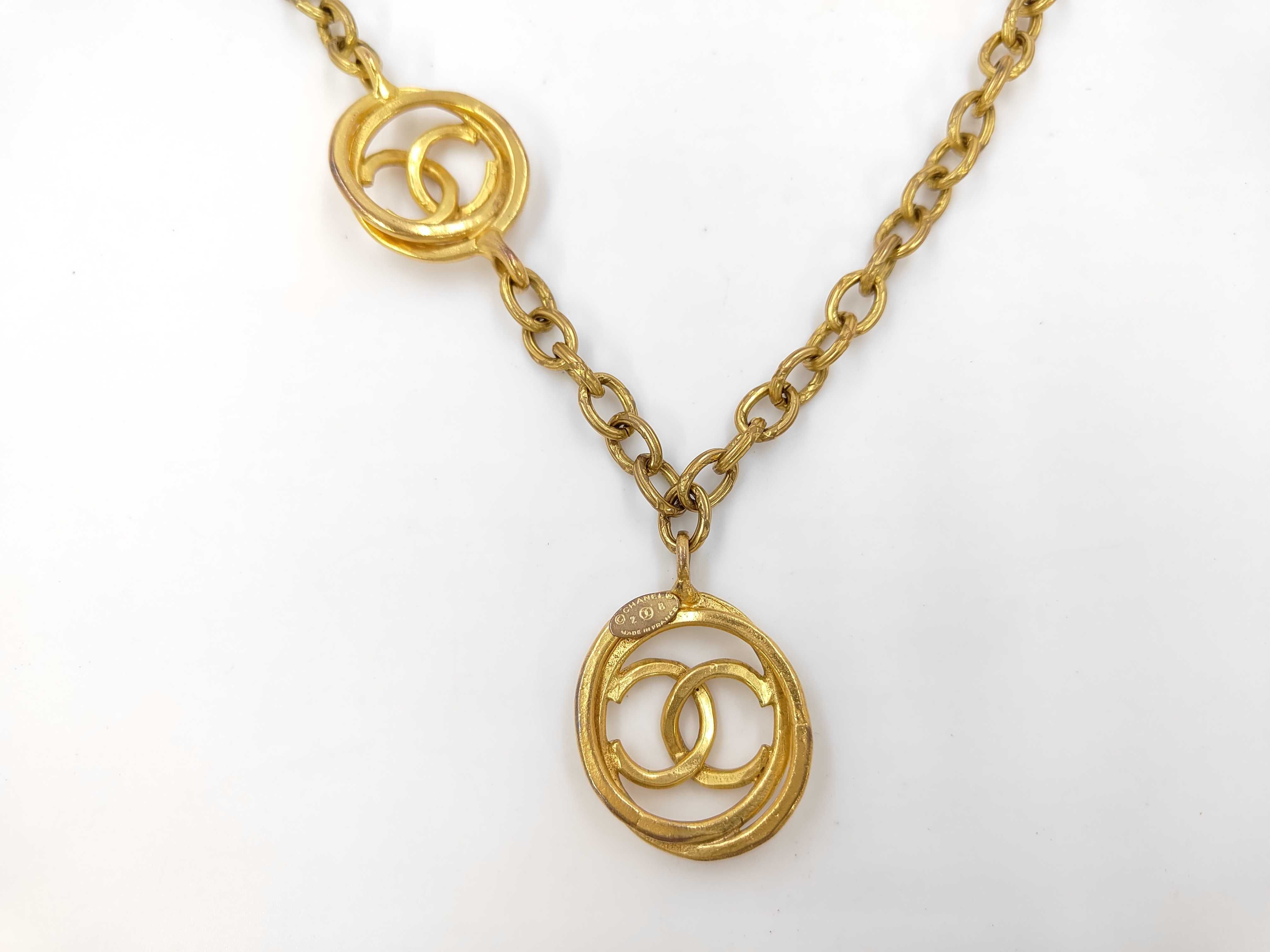 Necklace — view 3