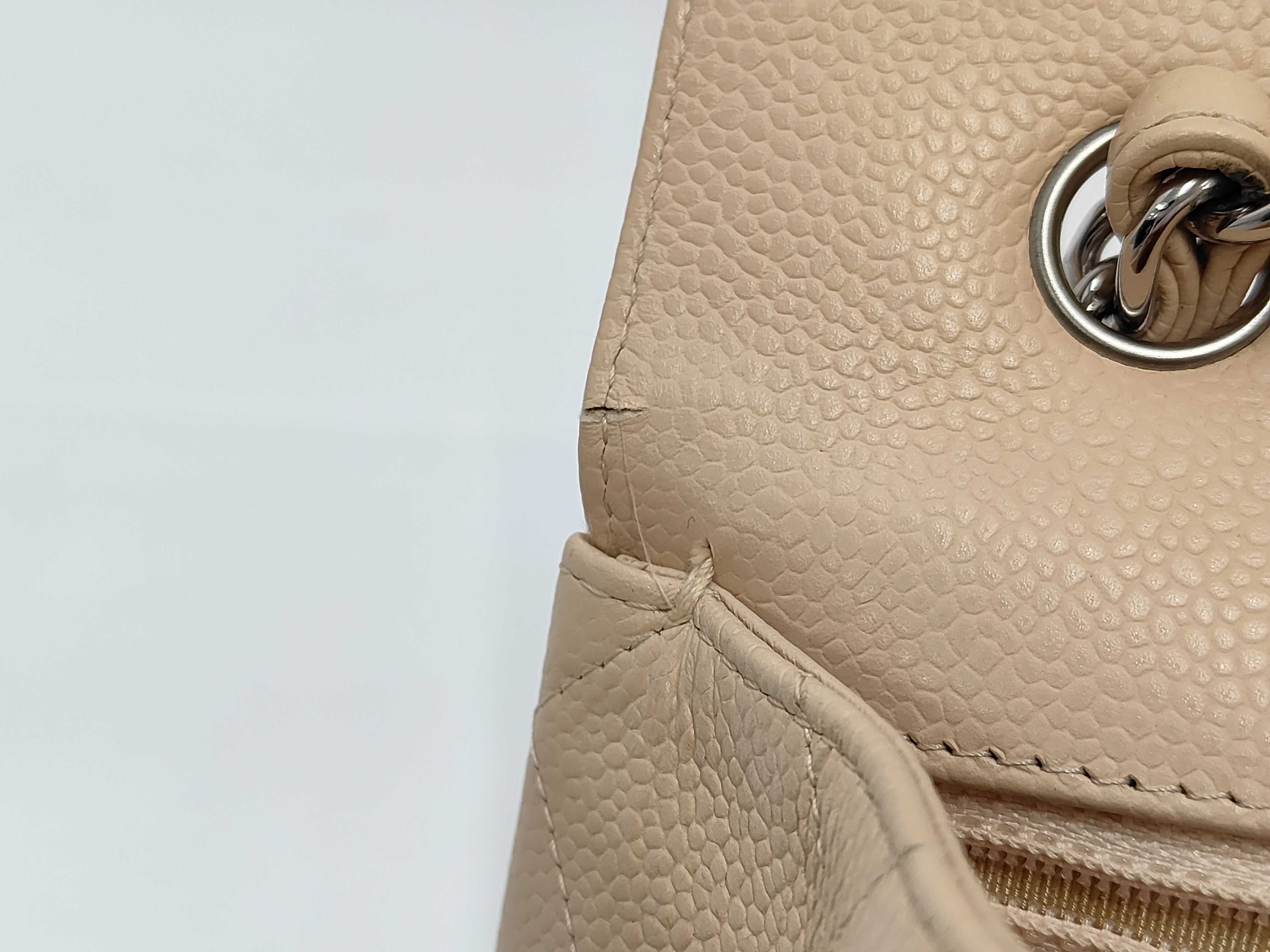 Matelassé Caviar Skin Classic Flap Chain Shoulder Bag, with original seal, serial number 13-series, box, dust bag, shoulder bag. — view 11