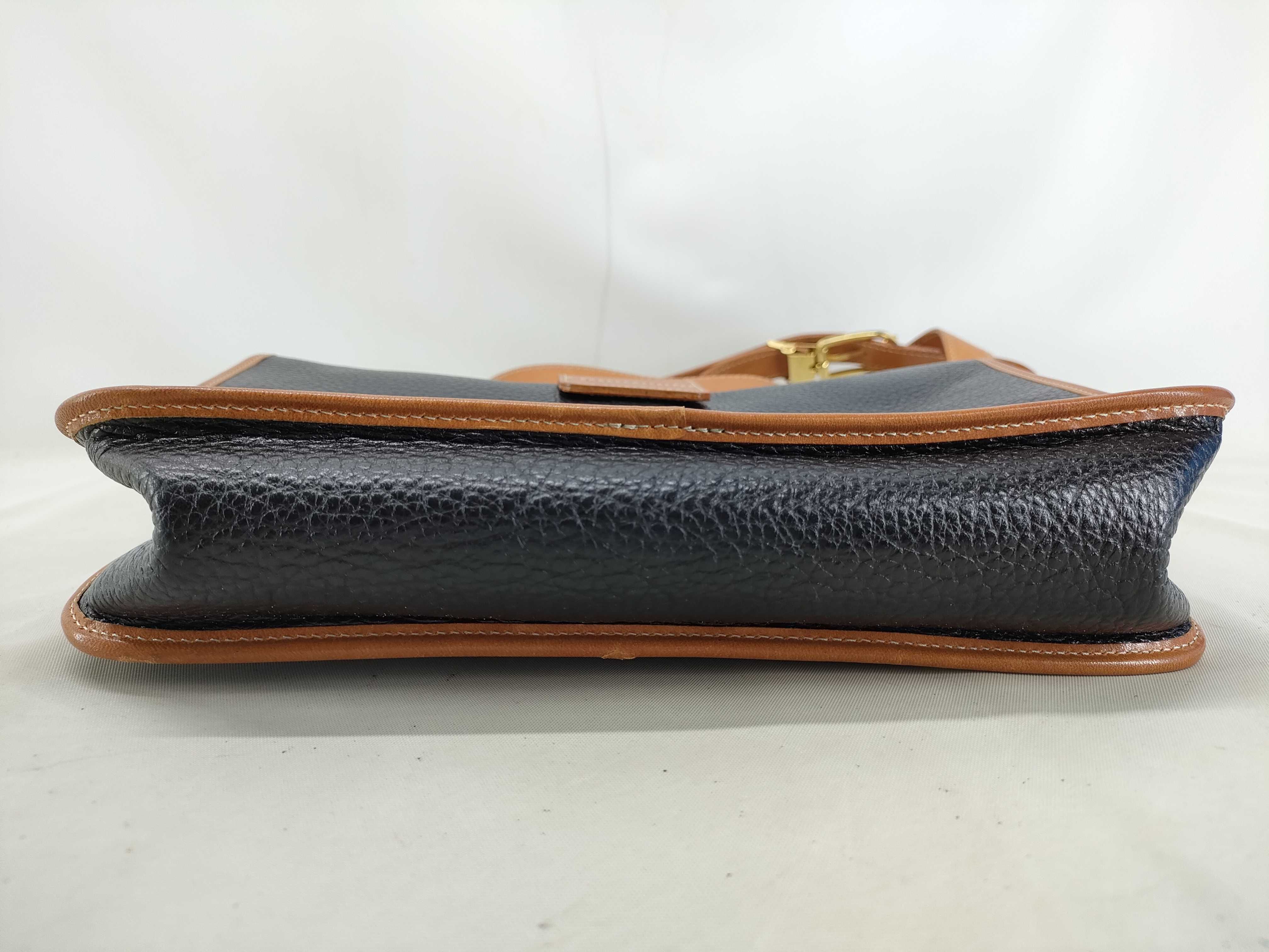 shoulder bag — view 3