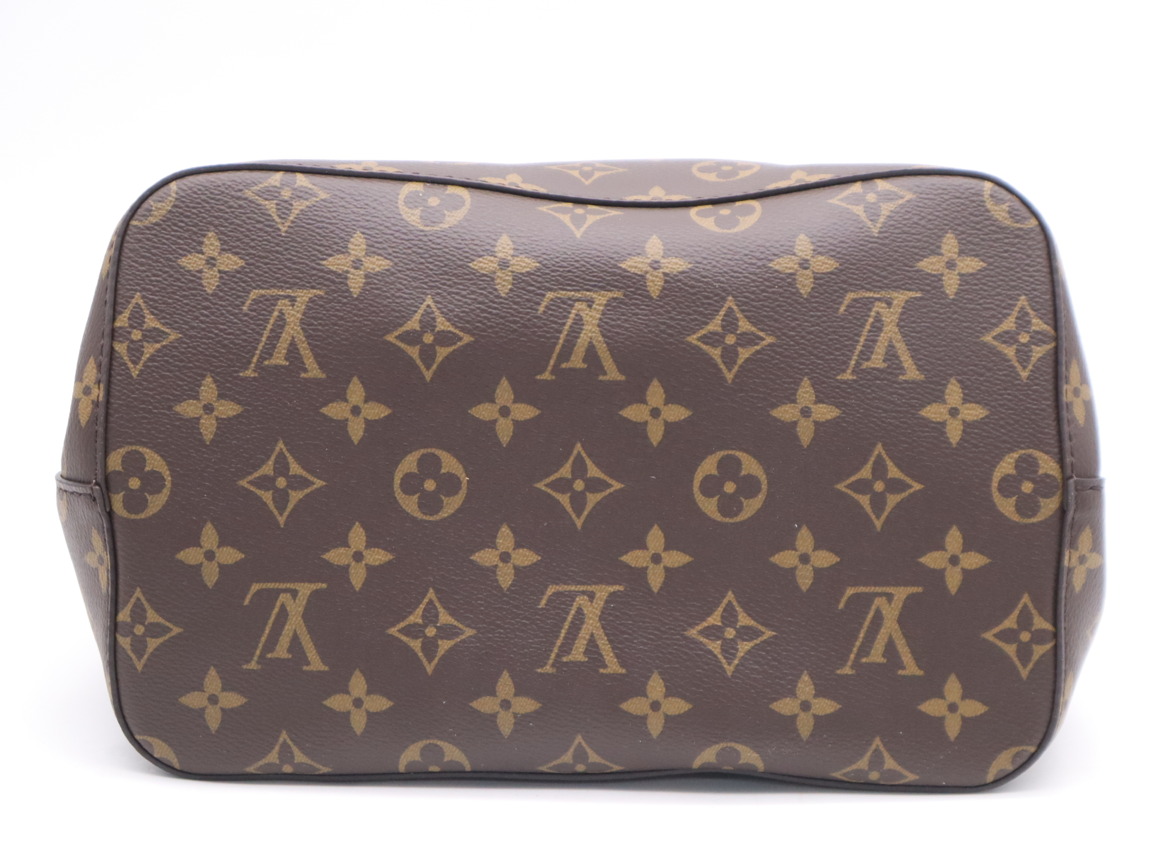 M44022 Monogram Neo Noe Poudre Shoulder Bag with Shoulder Strap (RFID Detected) — view 4