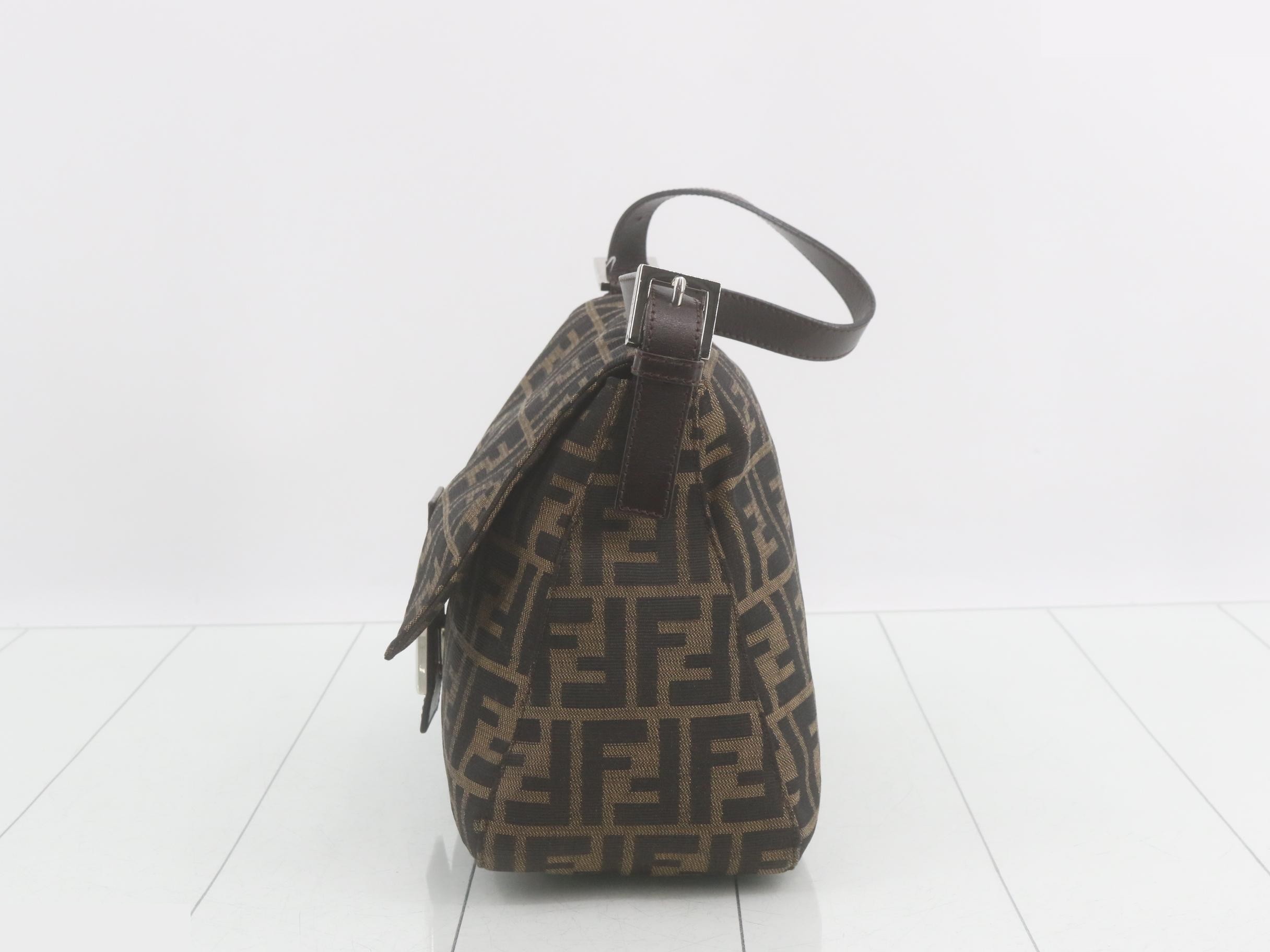 Mamma Bucket One-Shoulder Bag W29 H21 D11.5 — view 3