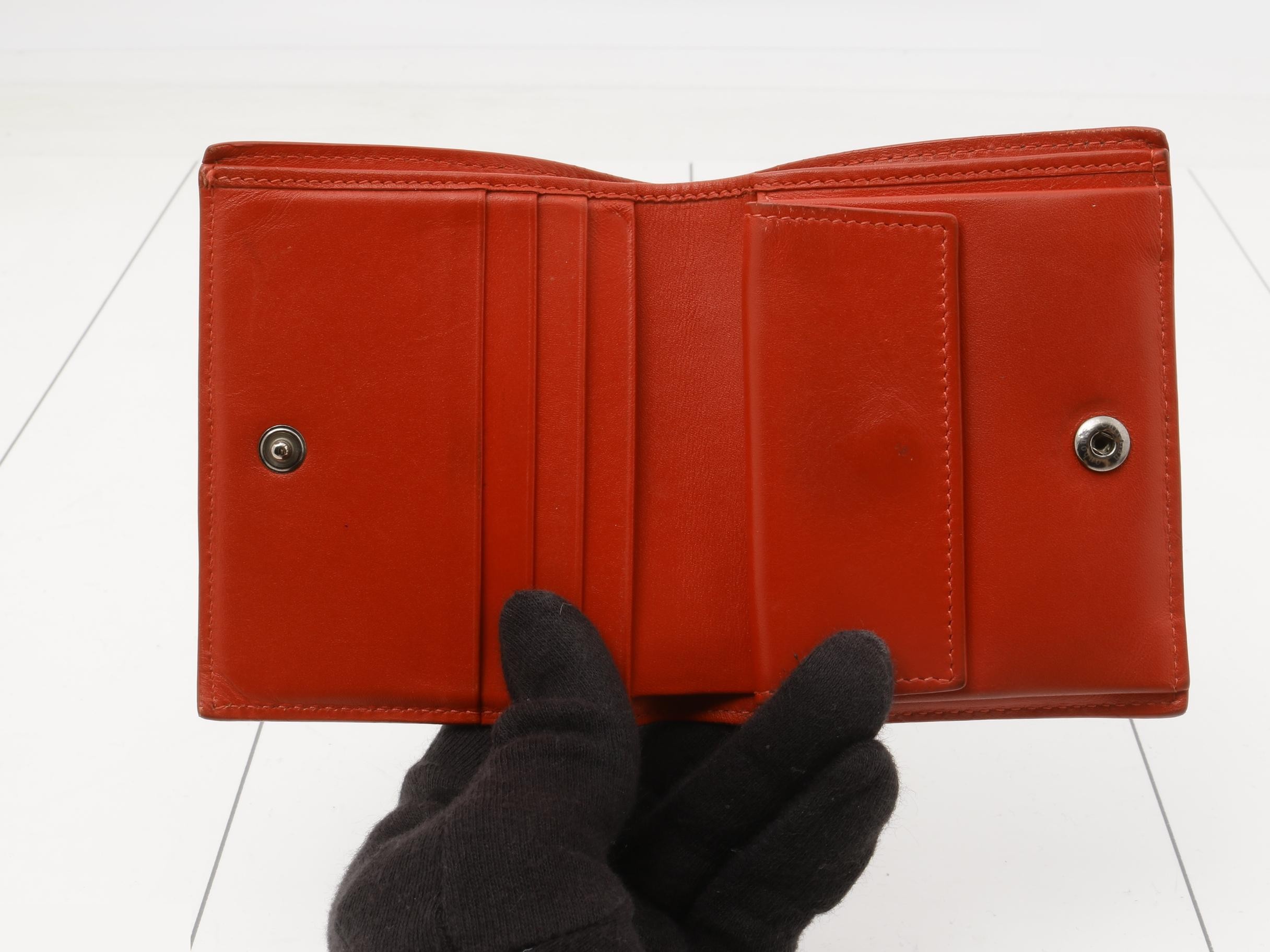 Other lines: Bags and Wallets — view 4