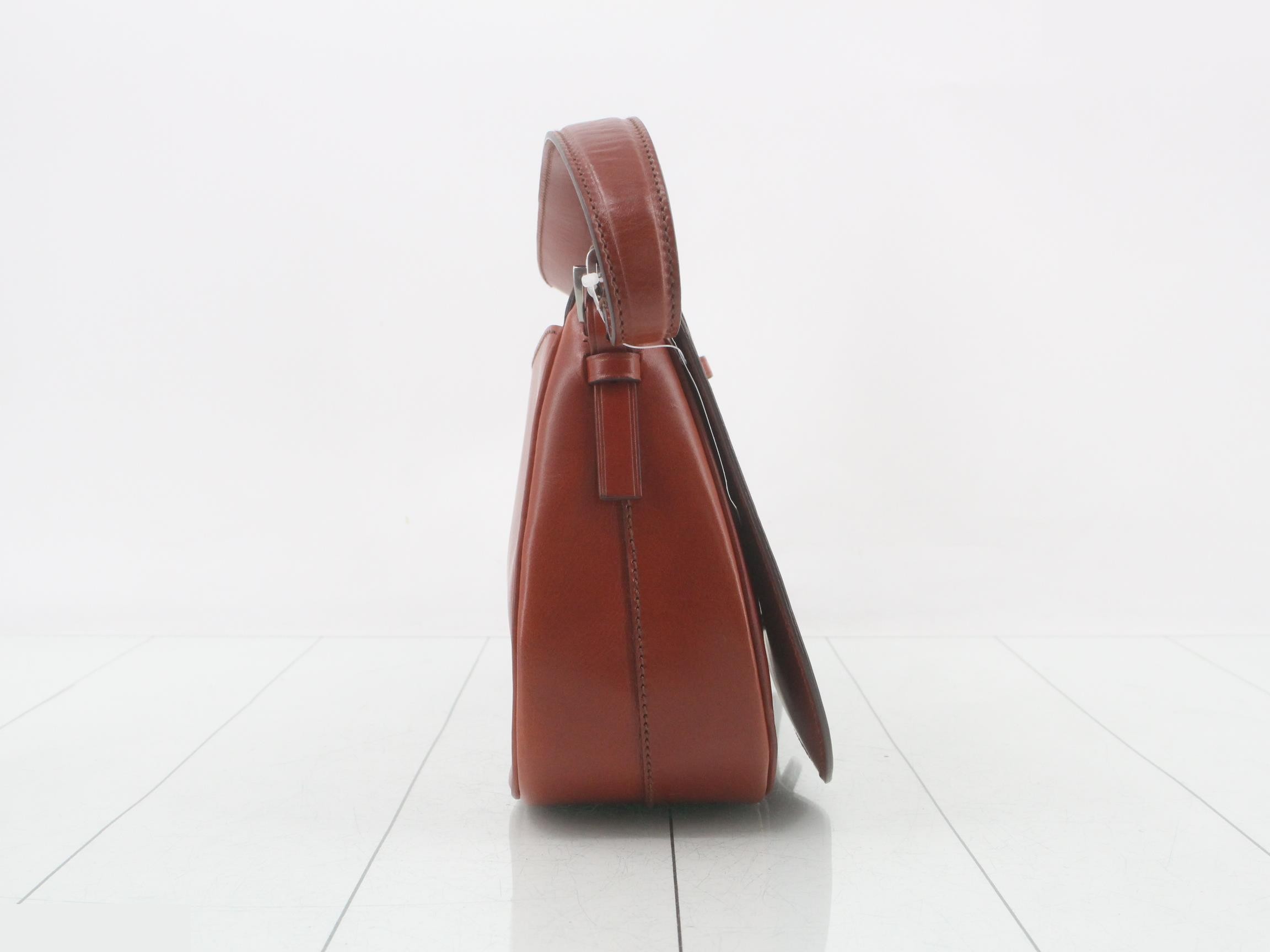 Leather shoulder bag — view 4