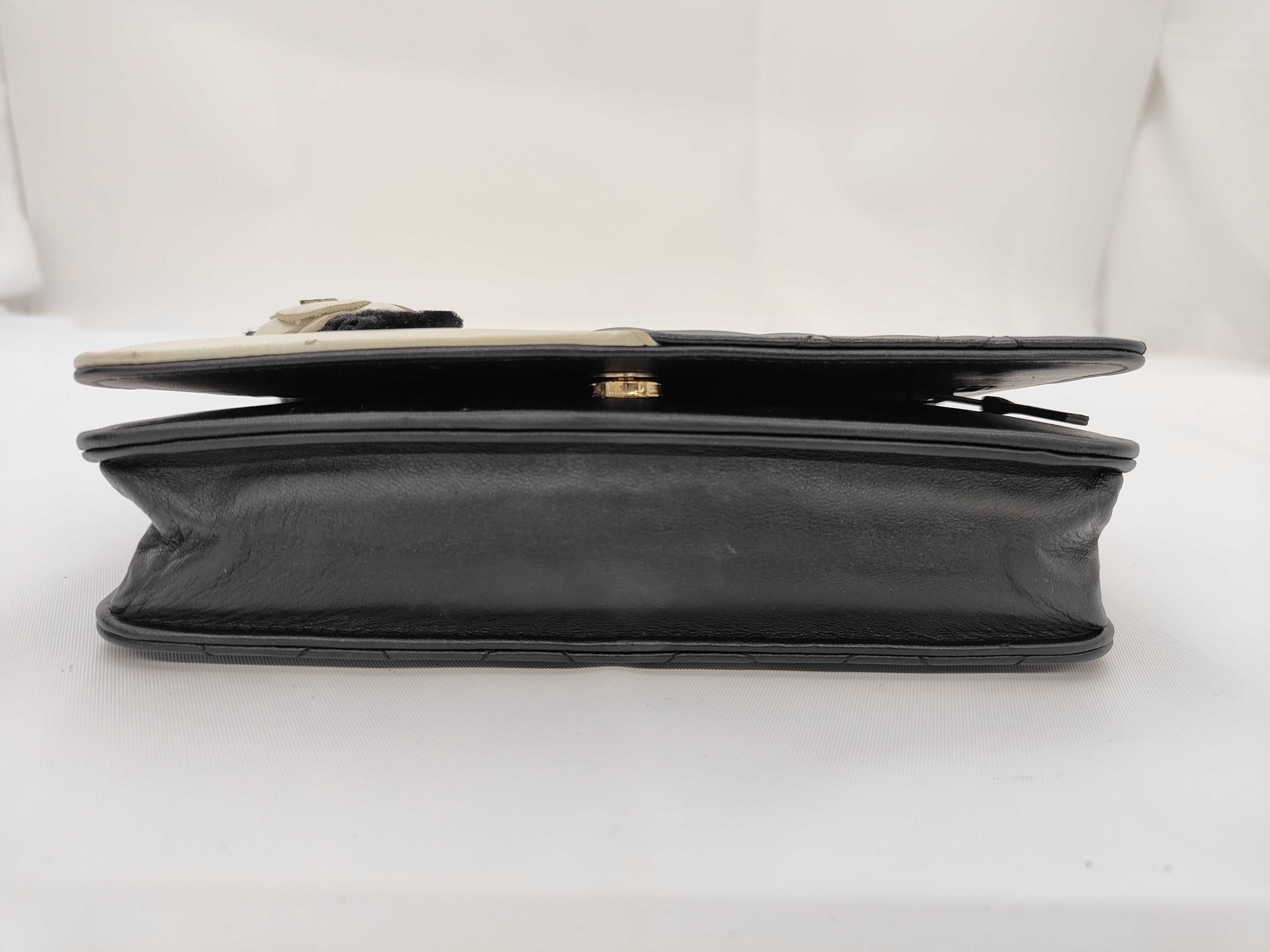 WOC Chain Bag Shoulder Bag — view 5