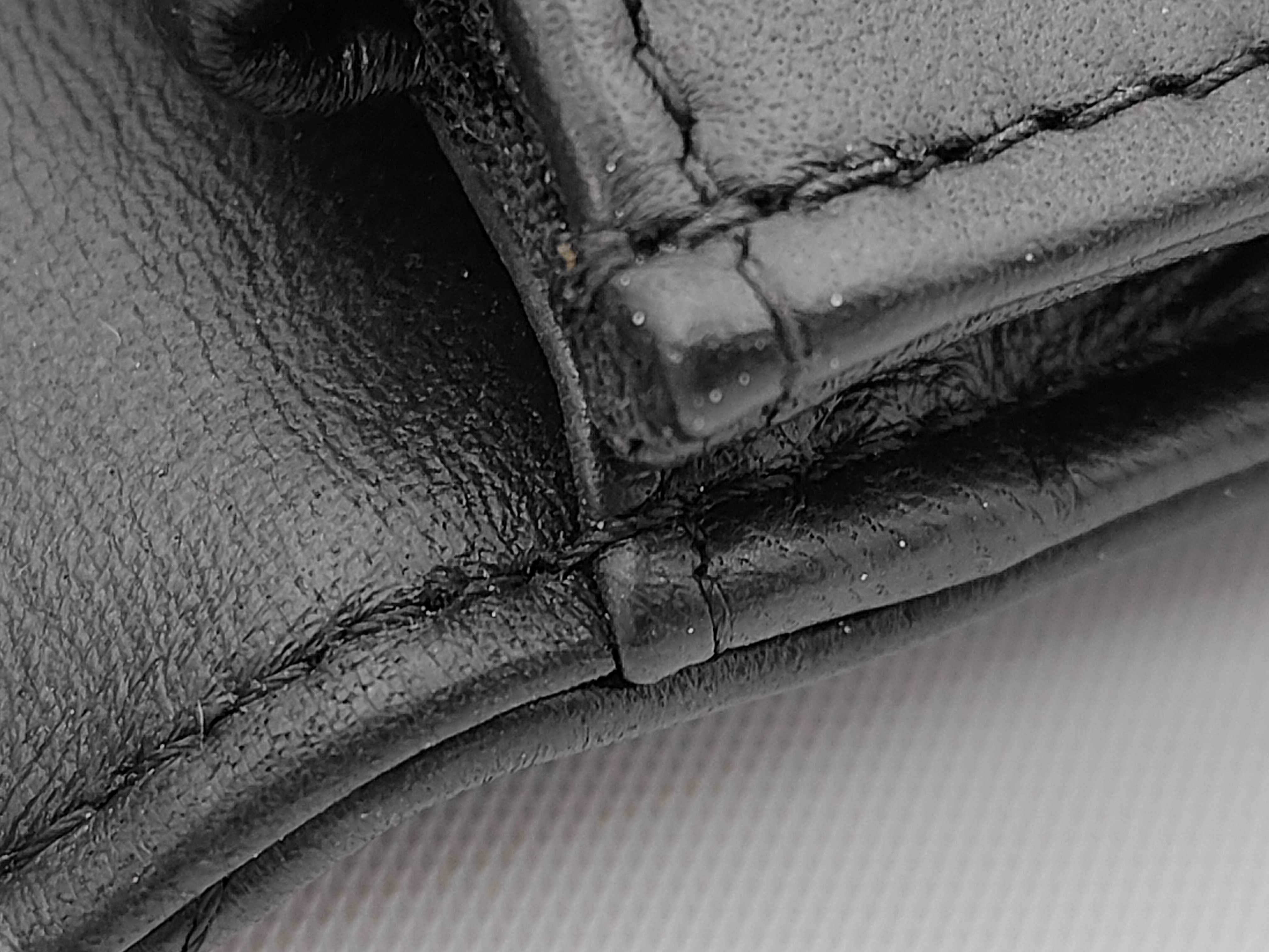 WOC Chain Bag Shoulder Bag — view 8