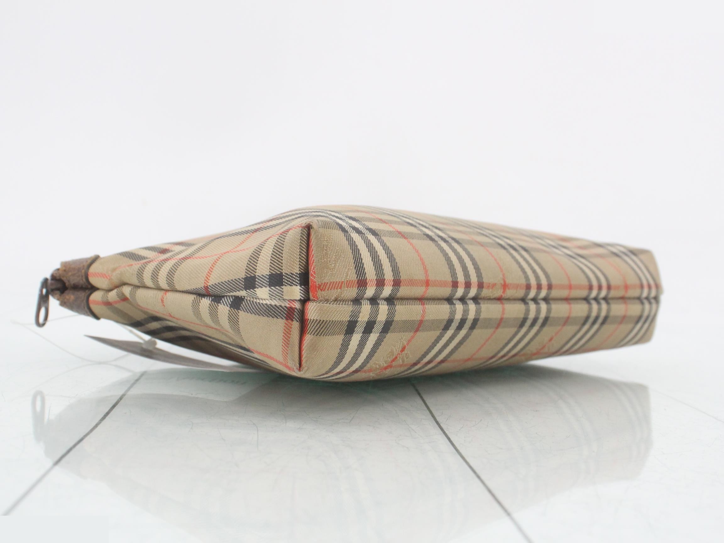 pouch — view 5