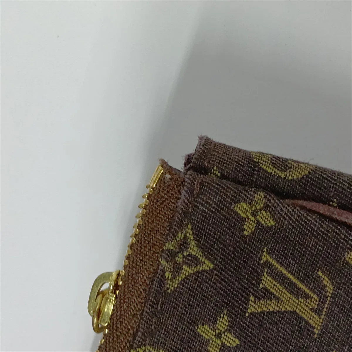 Monogram Mini Lin Bucket PM M95226 FL1026 Brown — view 15