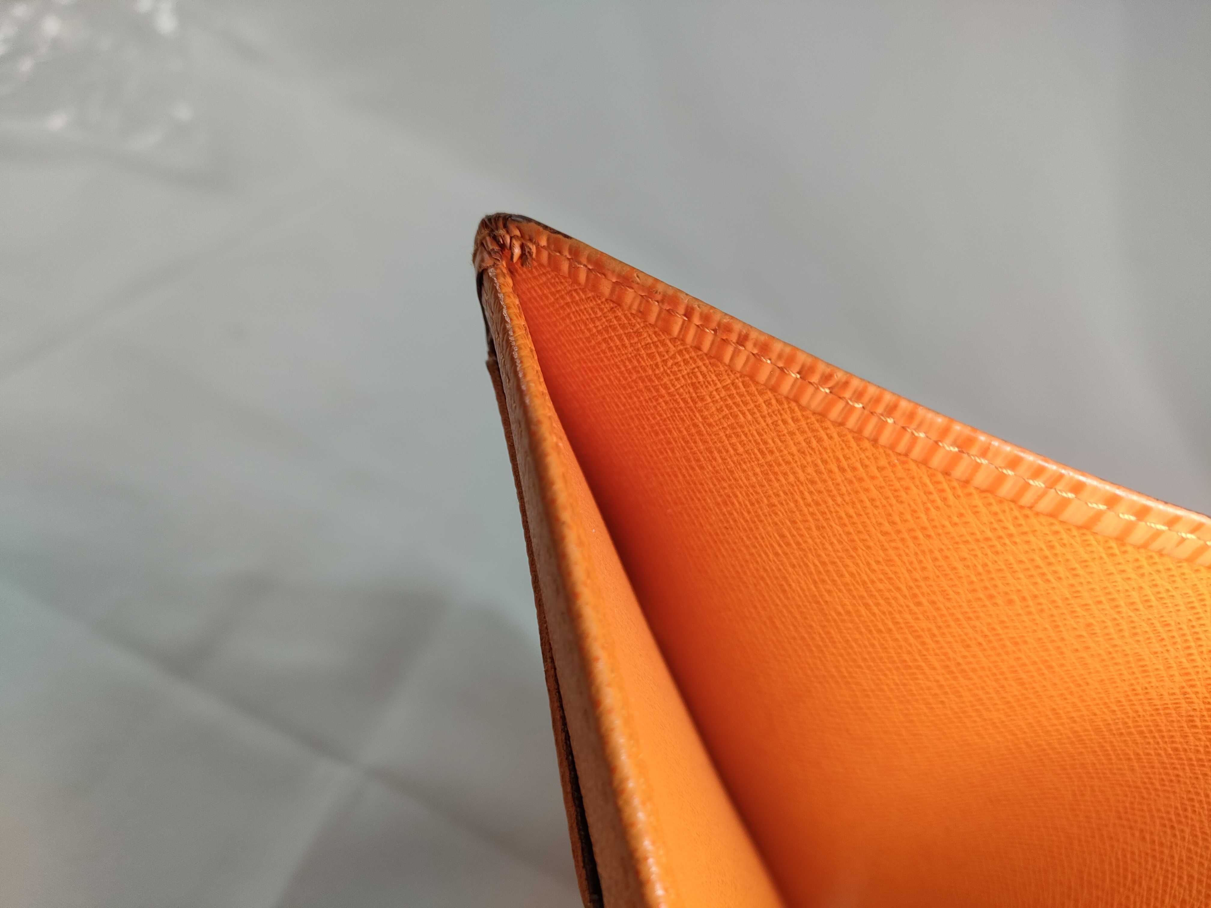 Epi / Epi / Folding Wallet / Leather Wallet — view 11
