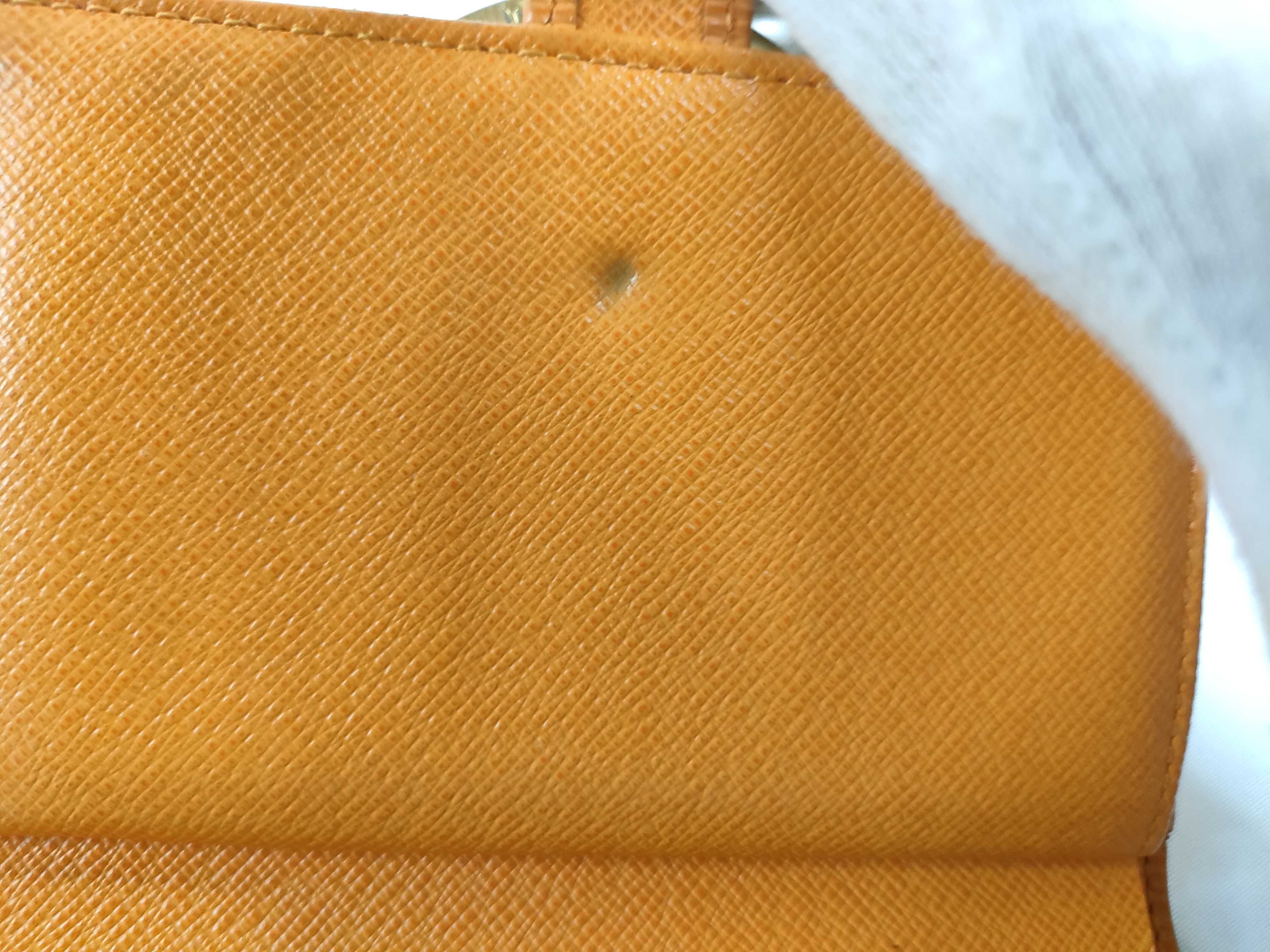 Epi / Epi / Folding Wallet / Leather Wallet — view 14