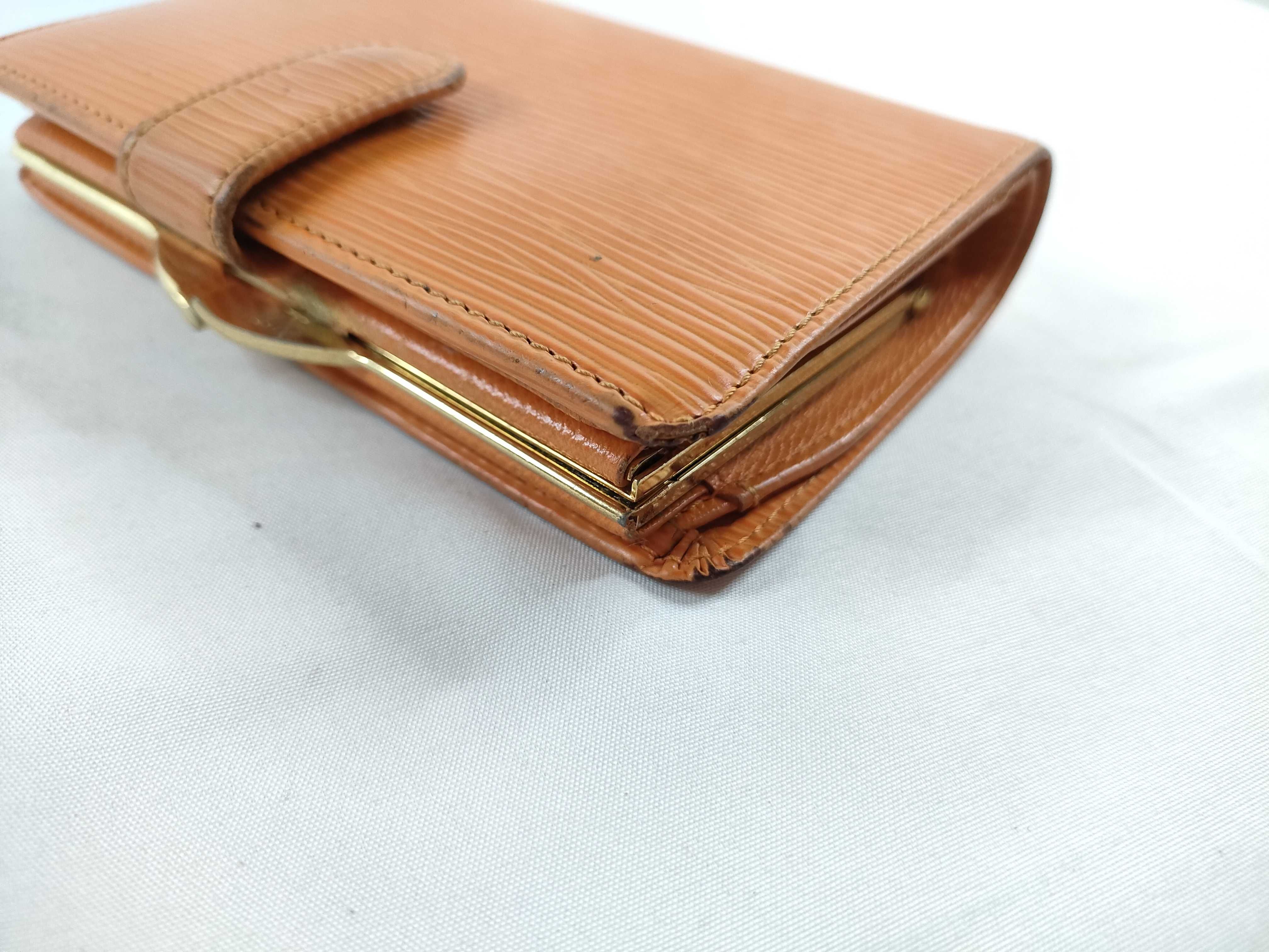 Epi / Epi / Folding Wallet / Leather Wallet — view 4