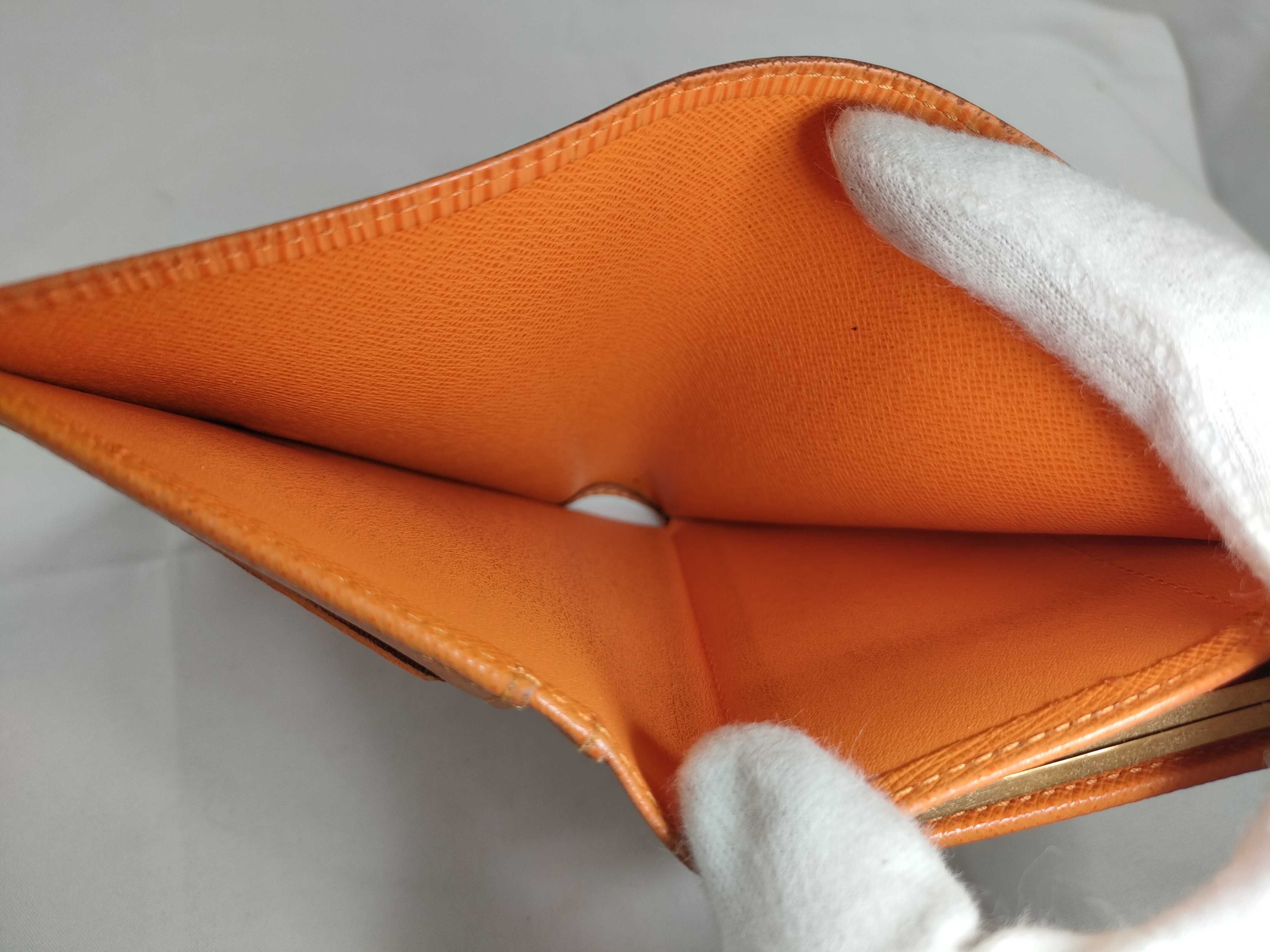Epi / Epi / Folding Wallet / Leather Wallet — view 10