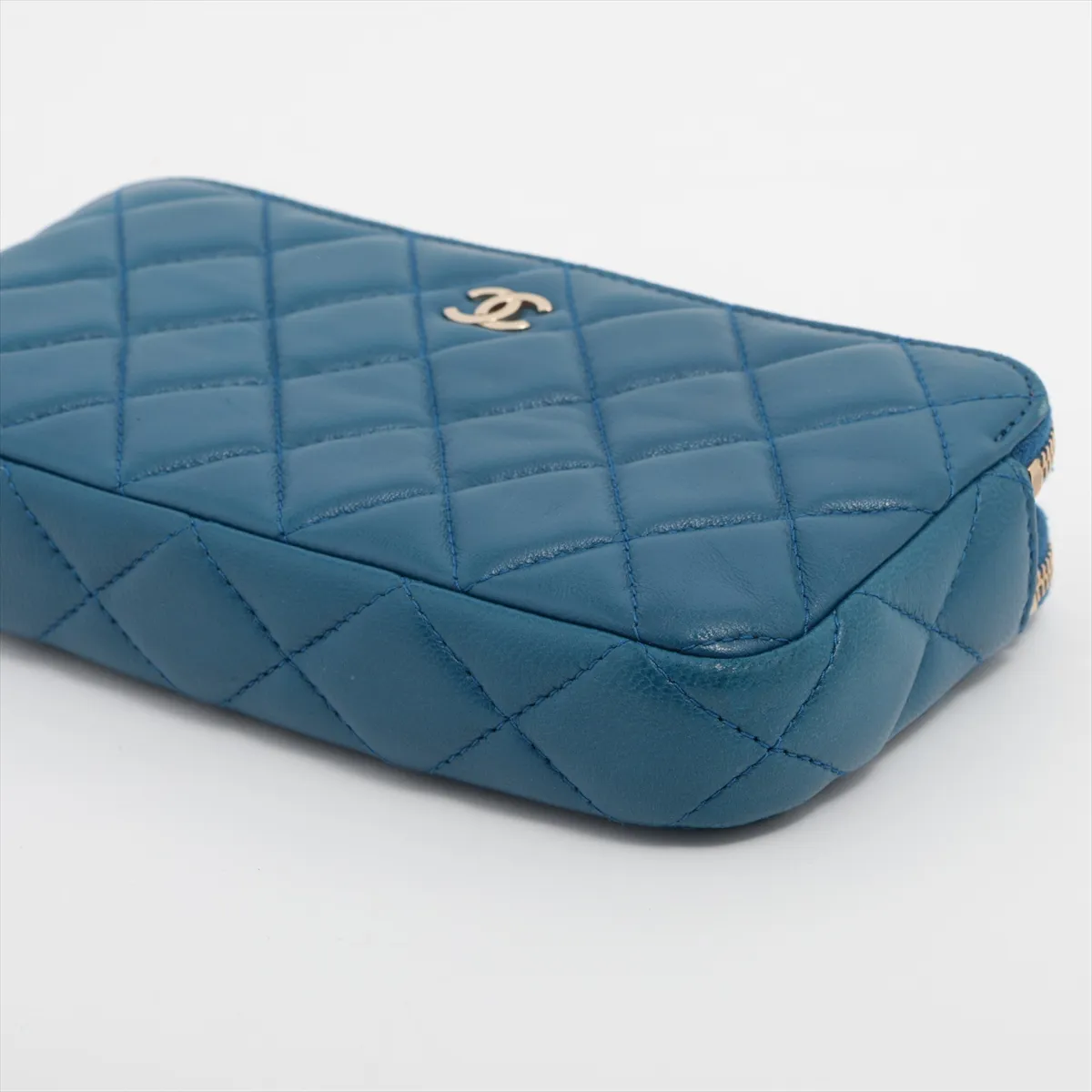 Matelasse Lambskin Chain Wallet Blue Gold Hardware 23662364 No. 23 — view 3