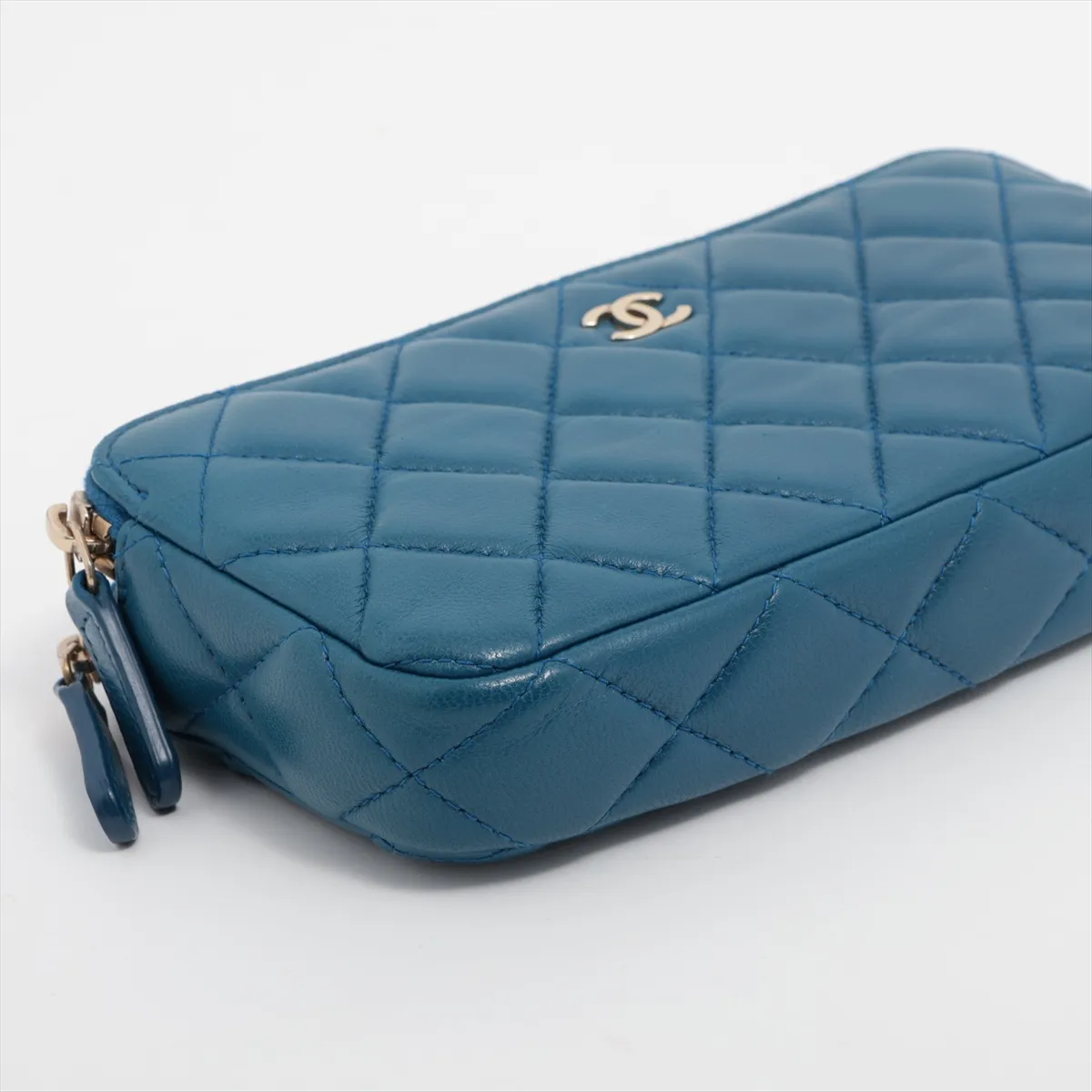 Matelasse Lambskin Chain Wallet Blue Gold Hardware 23662364 No. 23 — view 4