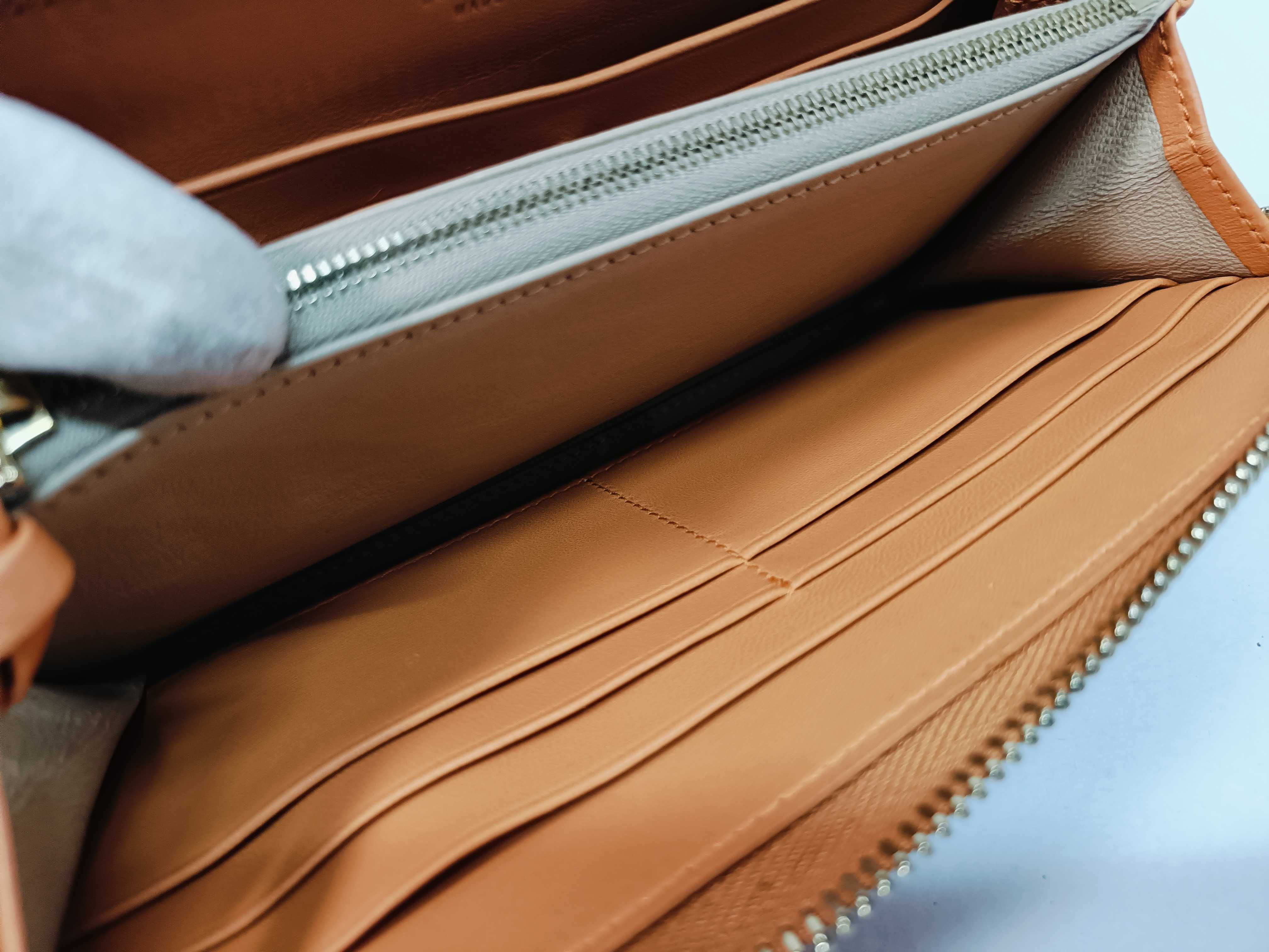 Intrecciato Round Zipper Long Wallet — view 12