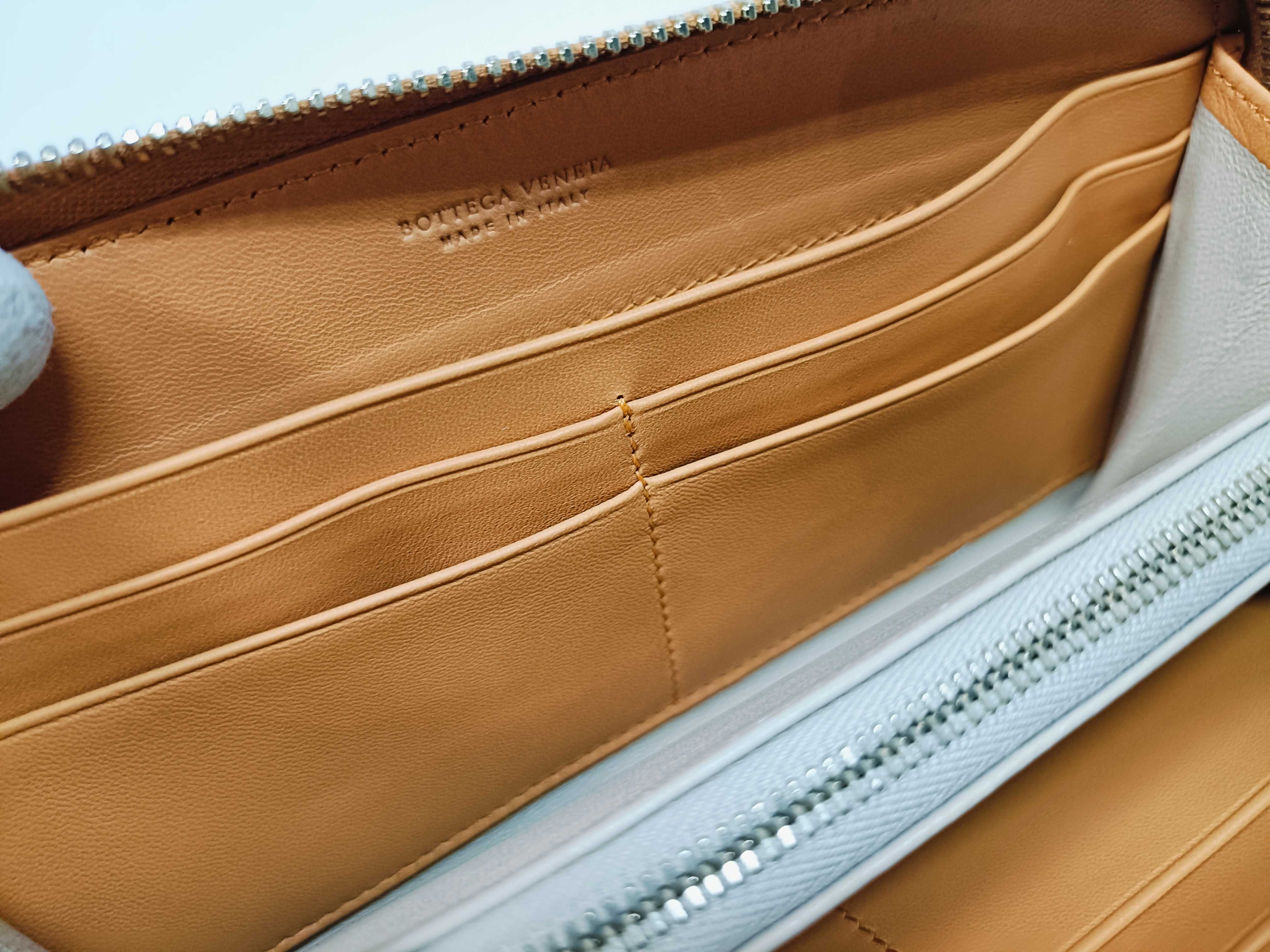Intrecciato Round Zipper Long Wallet — view 13