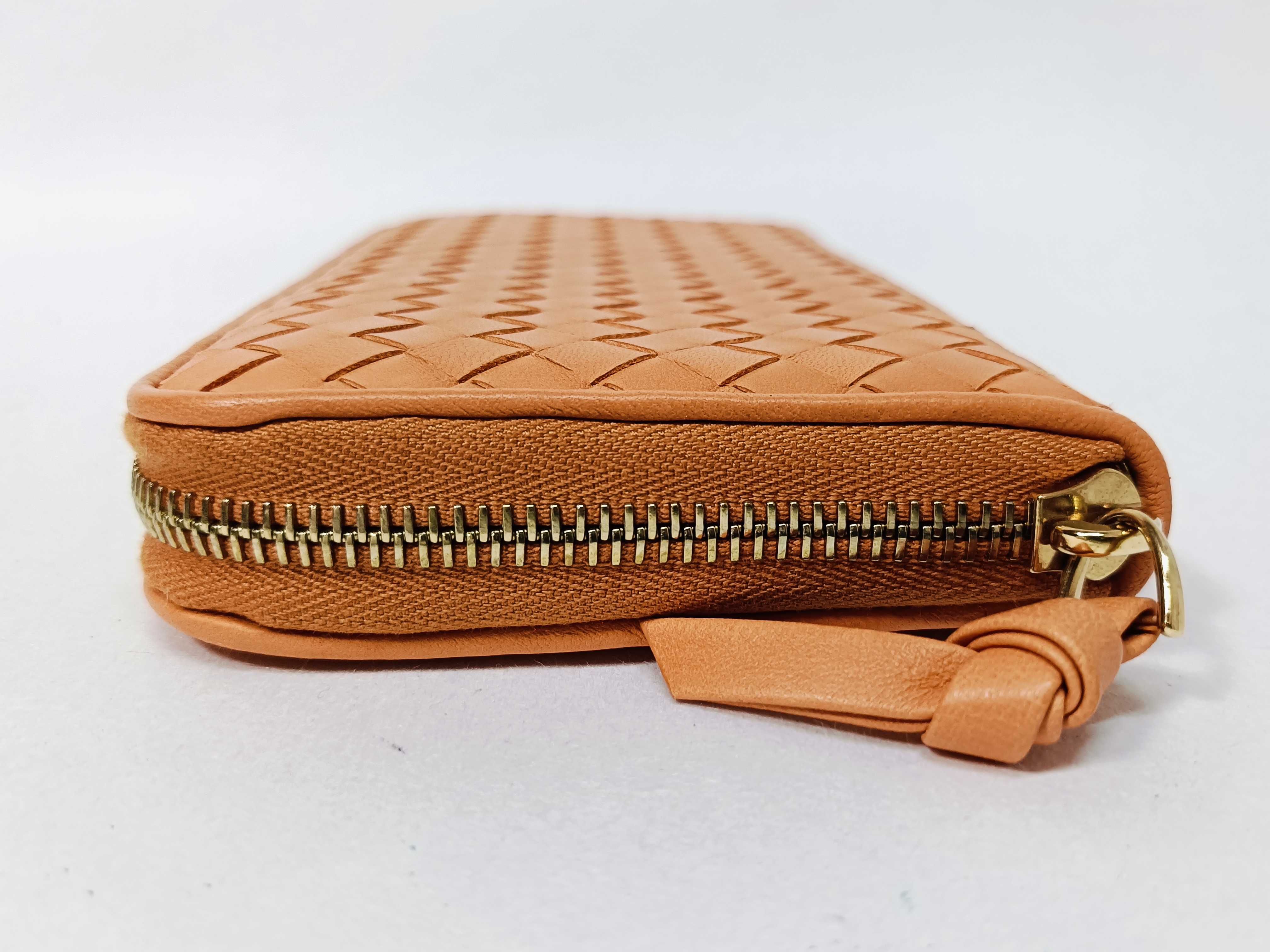 Intrecciato Round Zipper Long Wallet — view 3