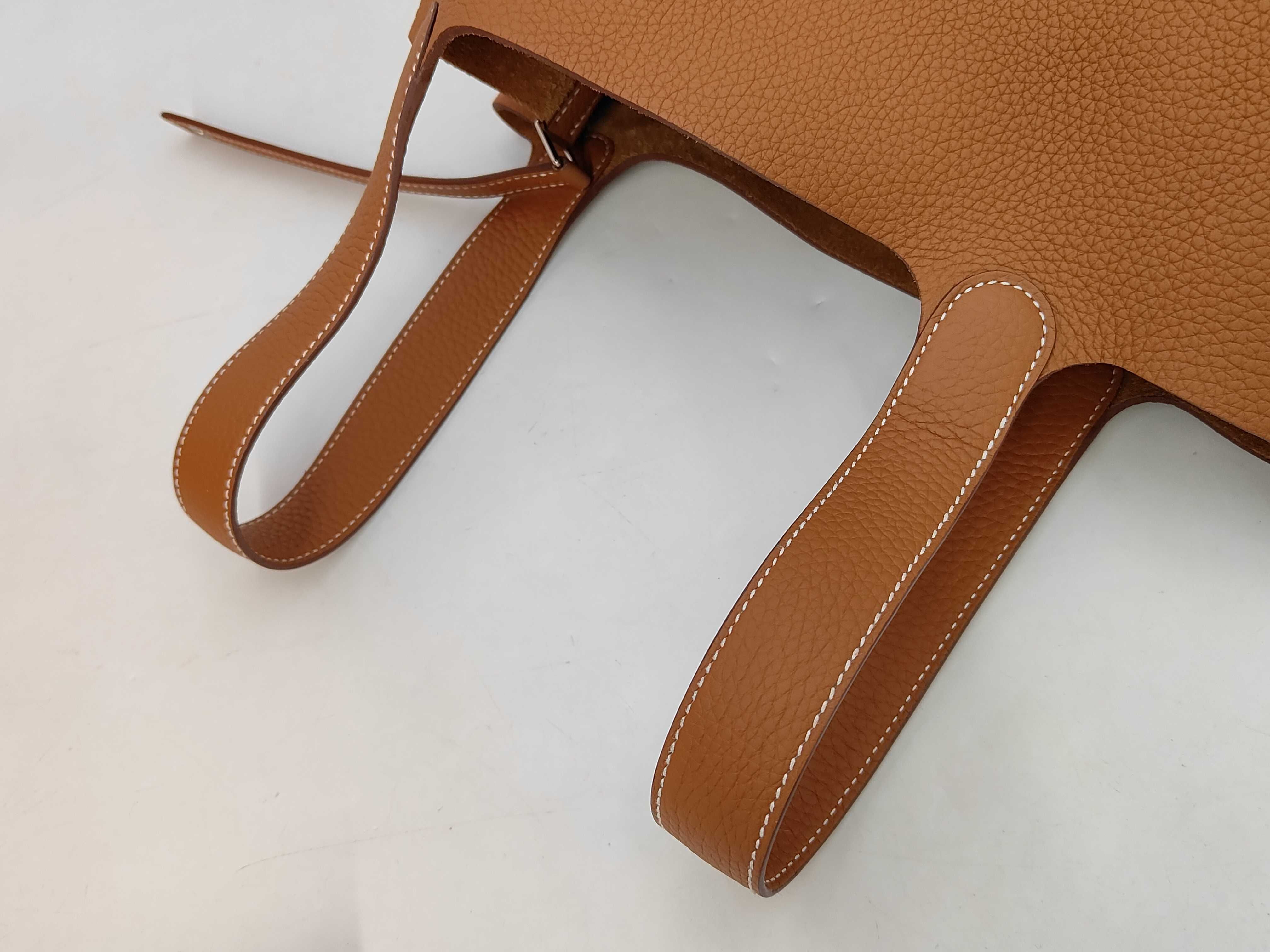 Picotin Lock MM B stamp handbag — view 3