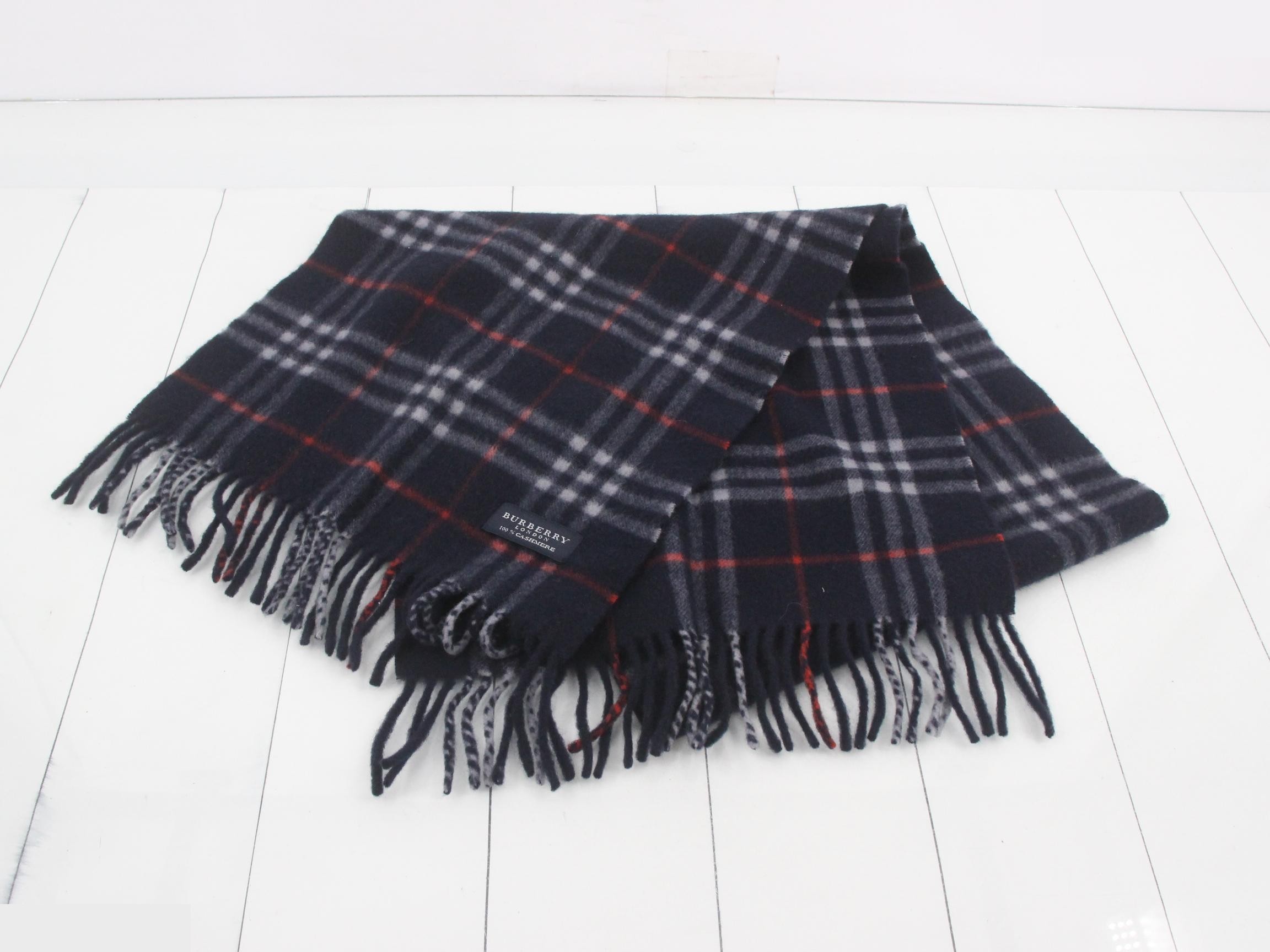 Other lines: Small items, accessories, and scarves — view 2