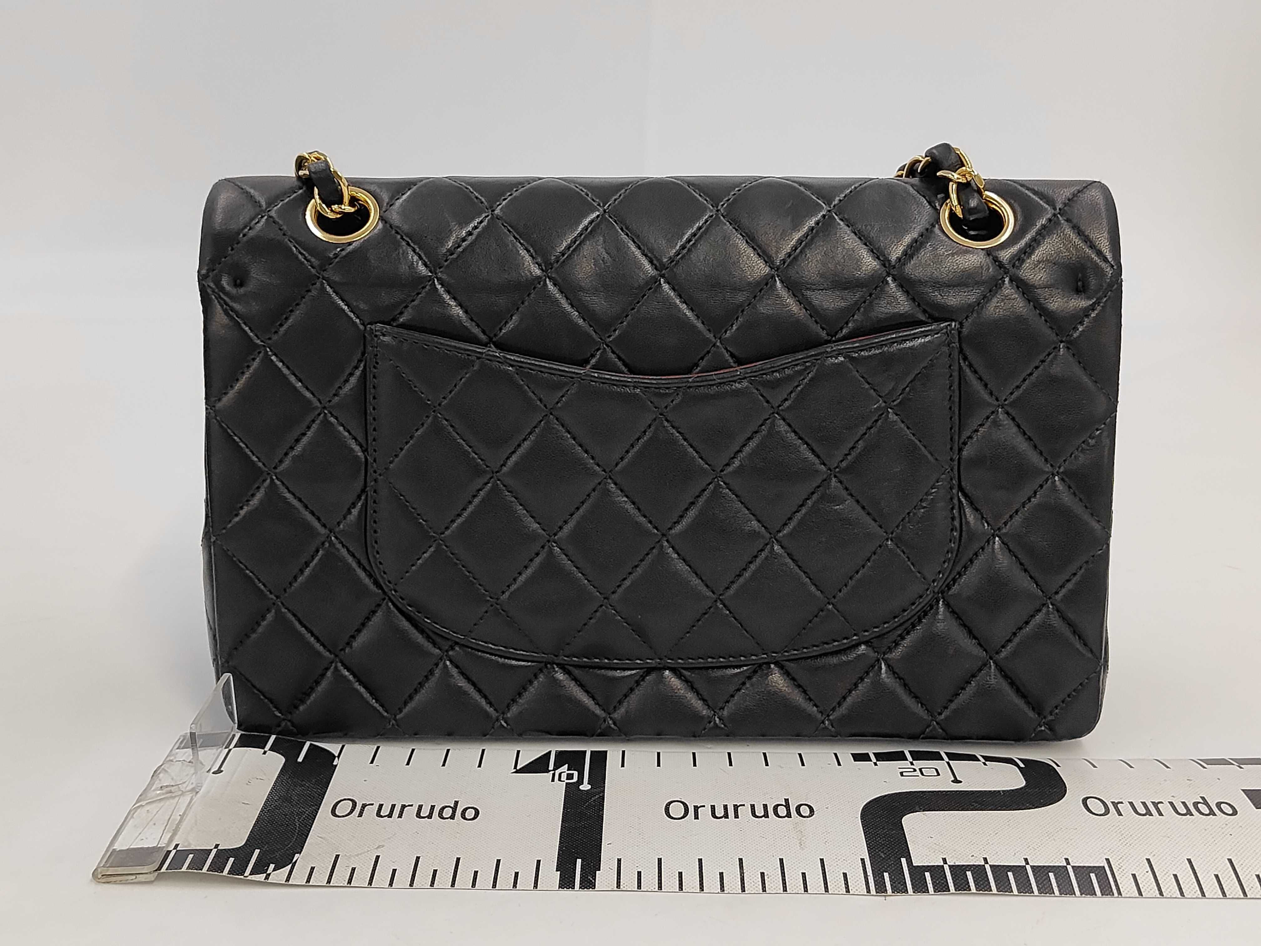 Matelassé 25 Lambskin Double Flap Double Chain Shoulder Bag — view 2