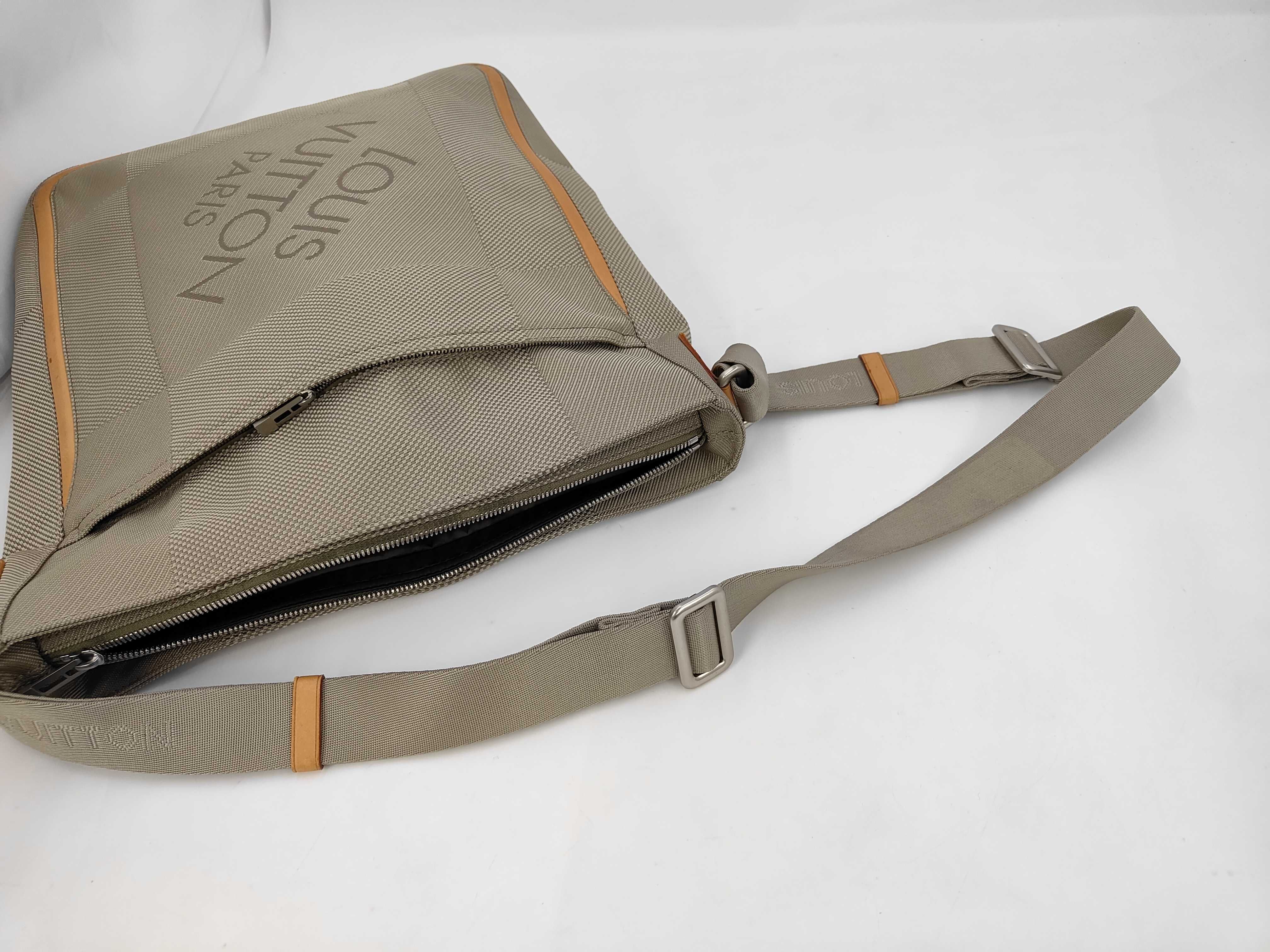 Damier Geant Companion Shoulder Bag — view 5