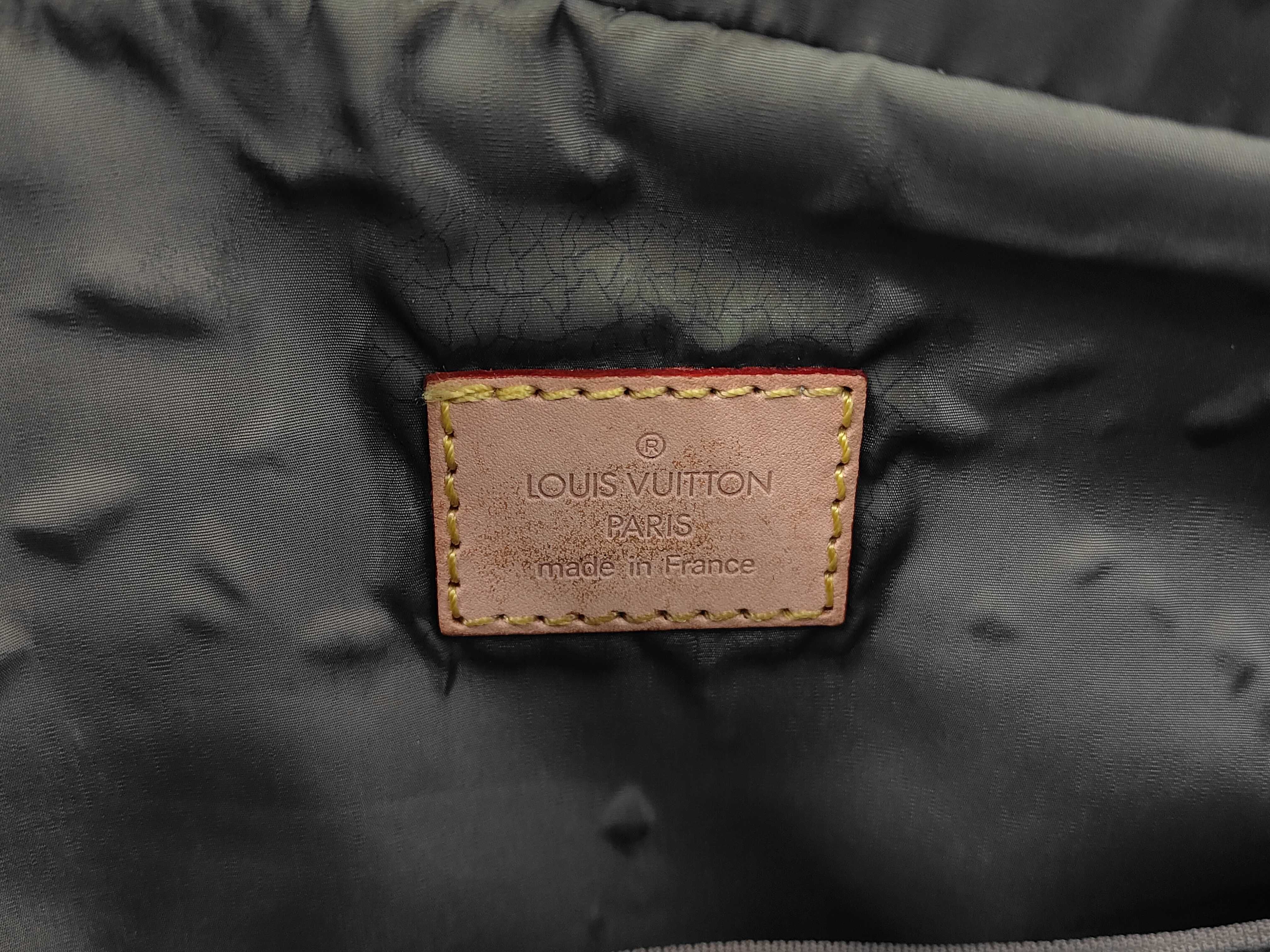 Damier Geant Companion Shoulder Bag — view 10