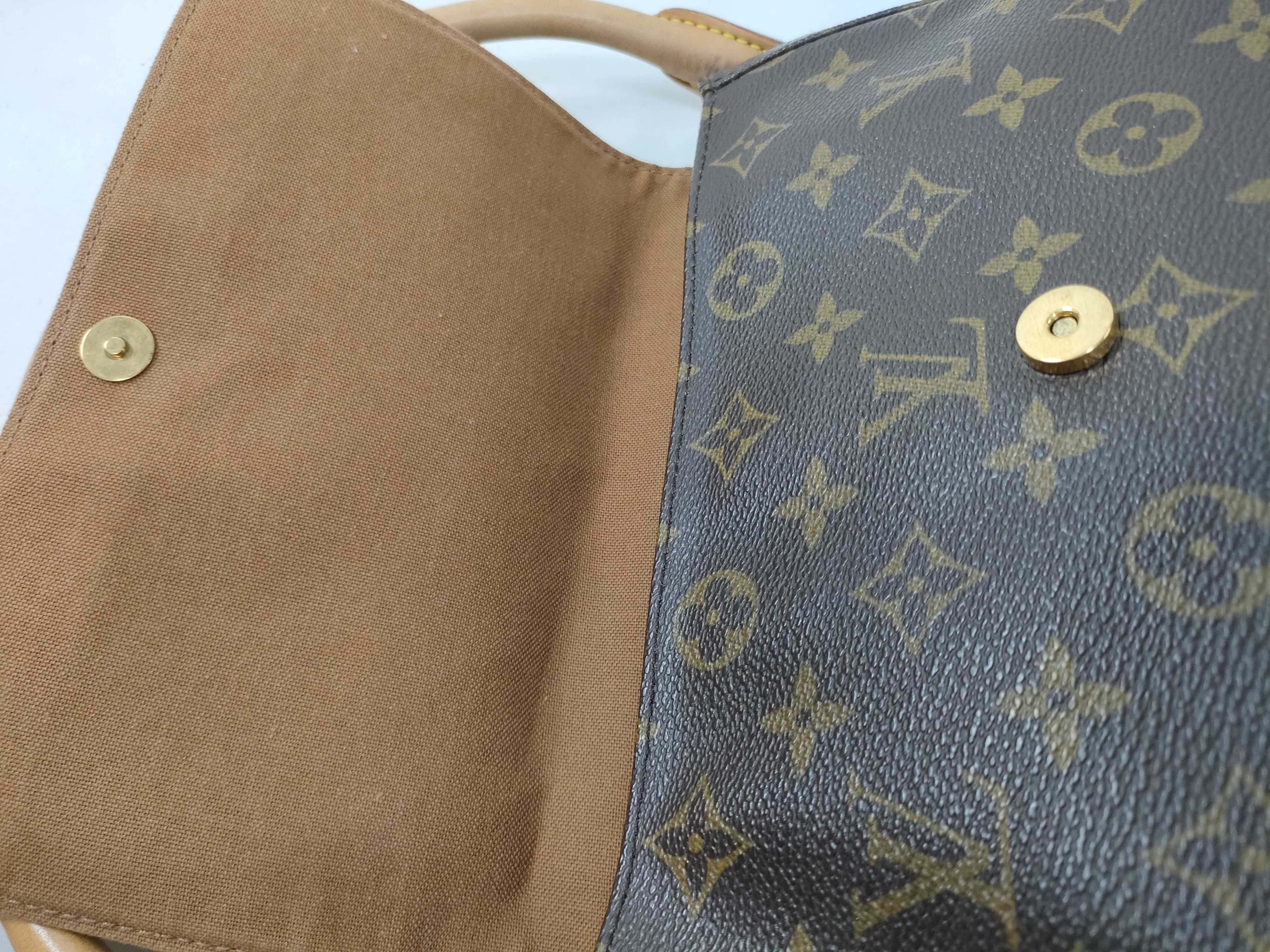 Monogram Mini Looping M51147 MI002 Brown Handbag — view 5